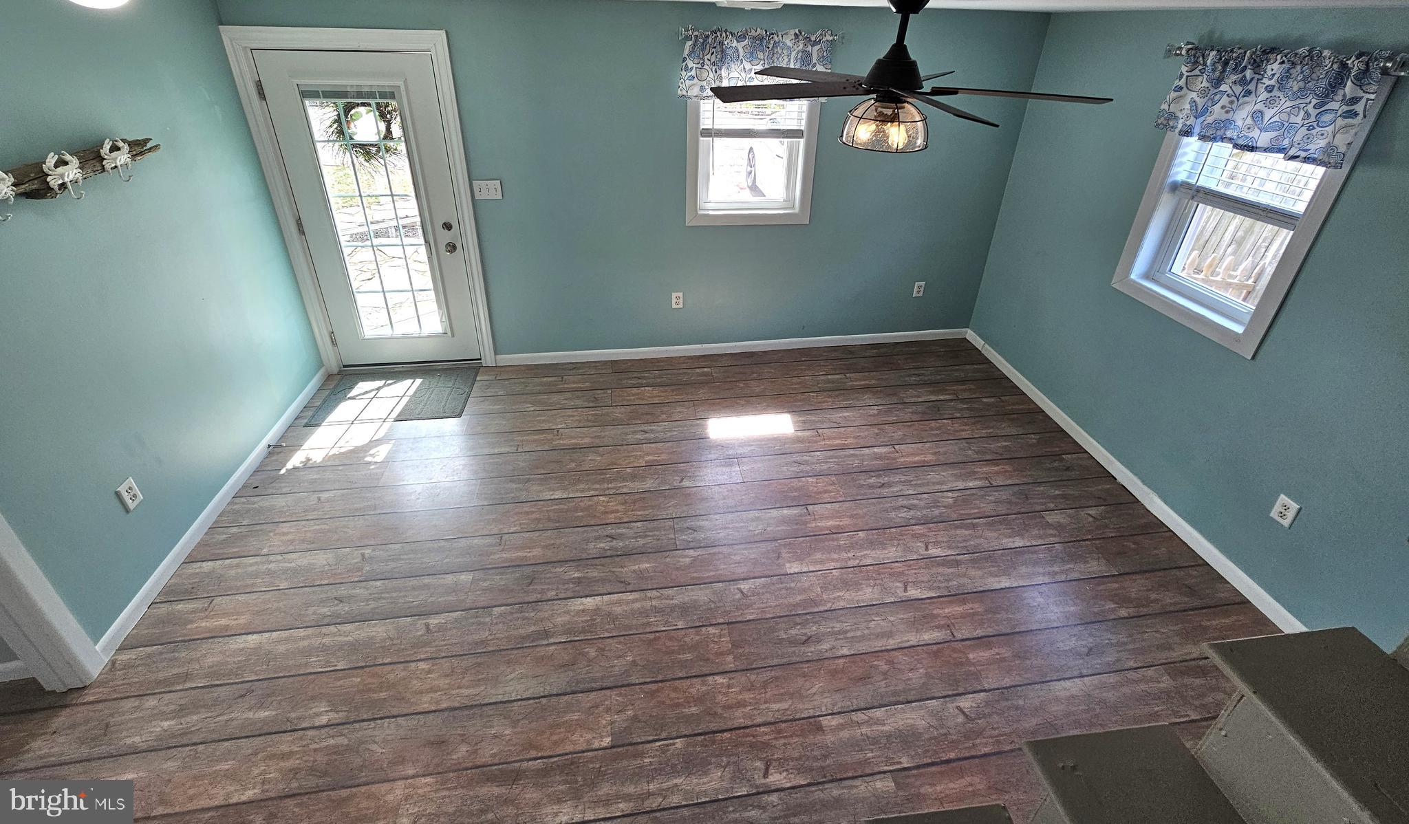 CRYSTAL BEACH MANOR - Residential