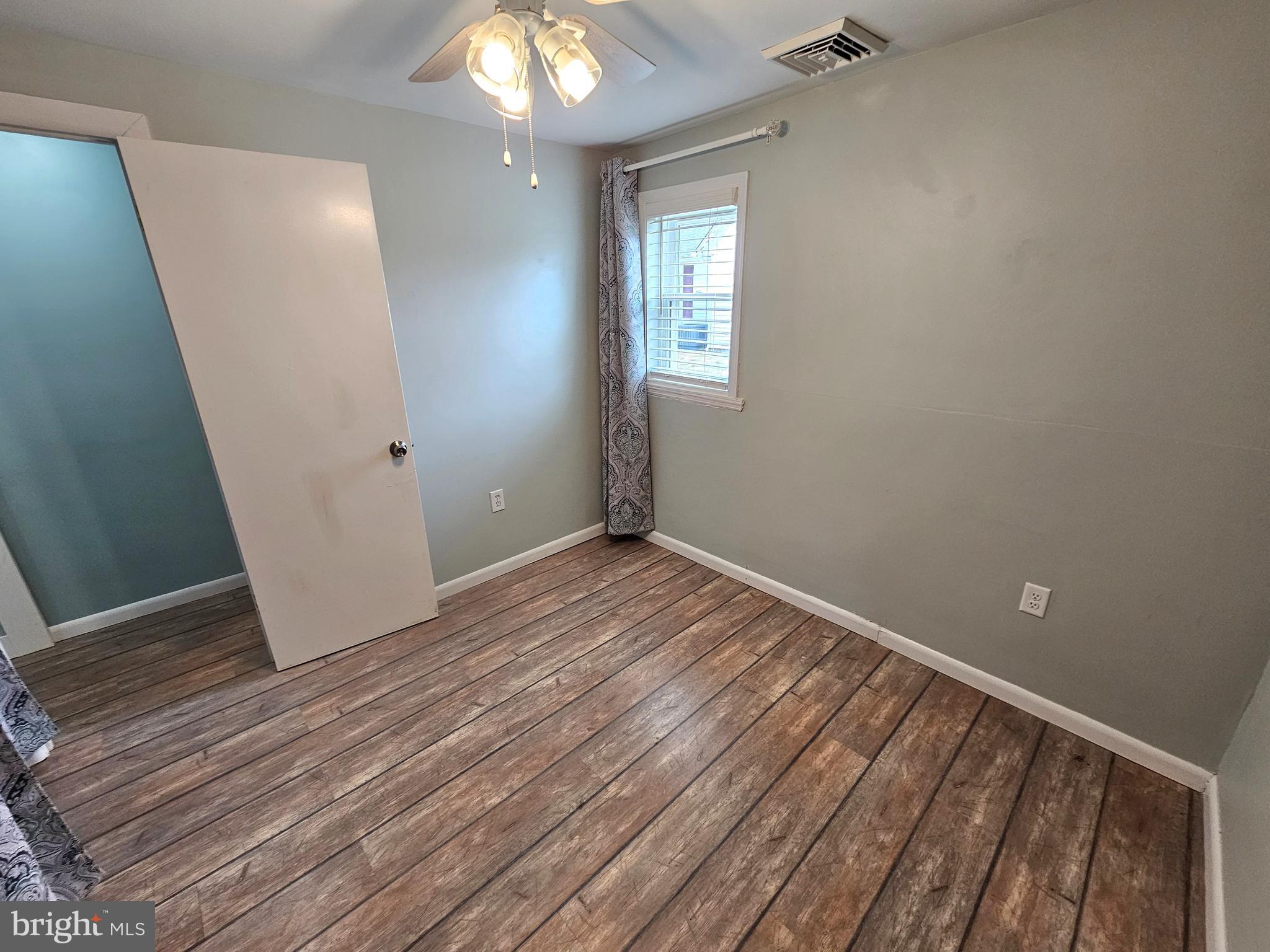 CRYSTAL BEACH MANOR - Residential