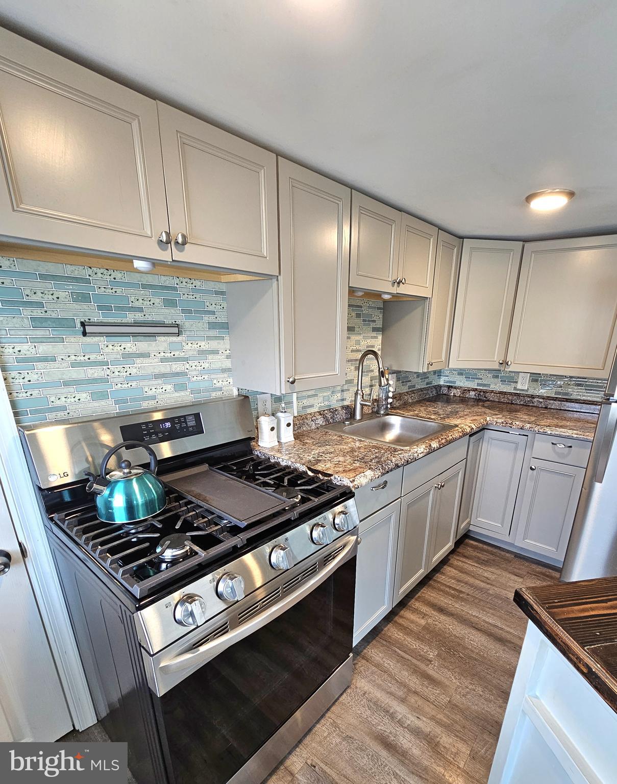 CRYSTAL BEACH MANOR - Residential