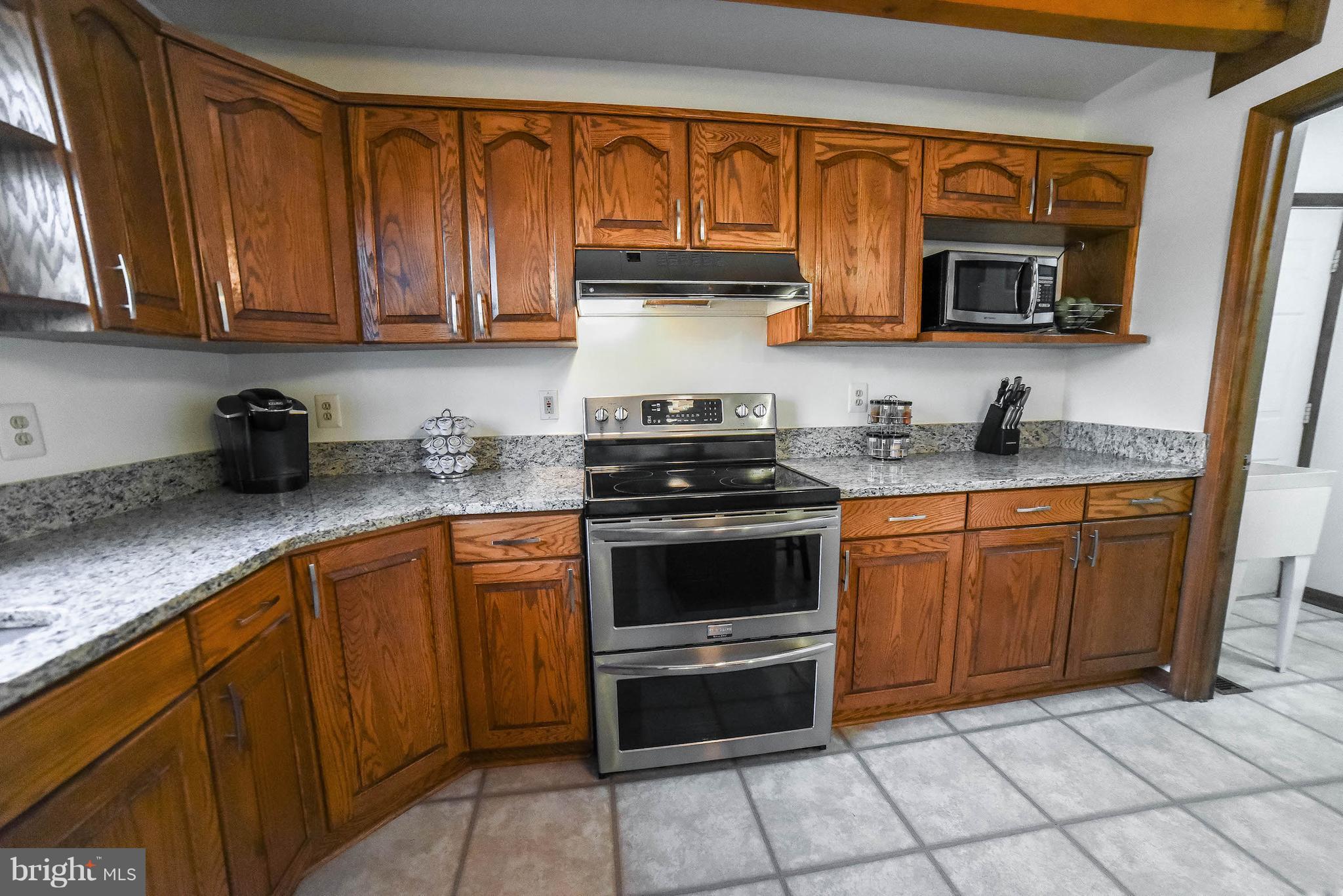 WALNUT HILLS SUB - Residential