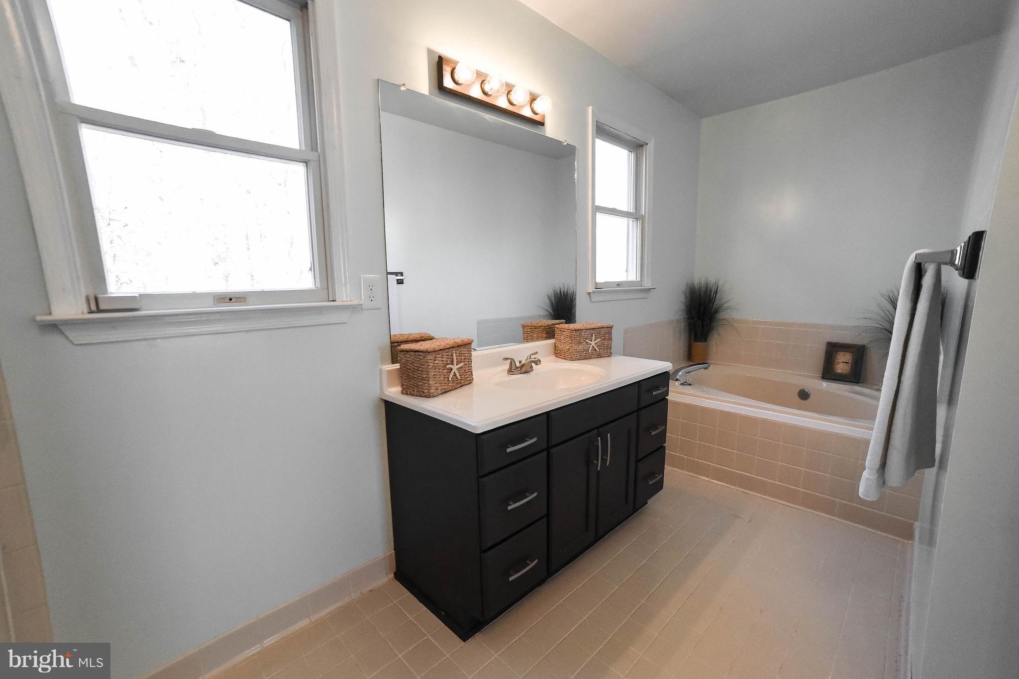 WALNUT HILLS SUB - Residential