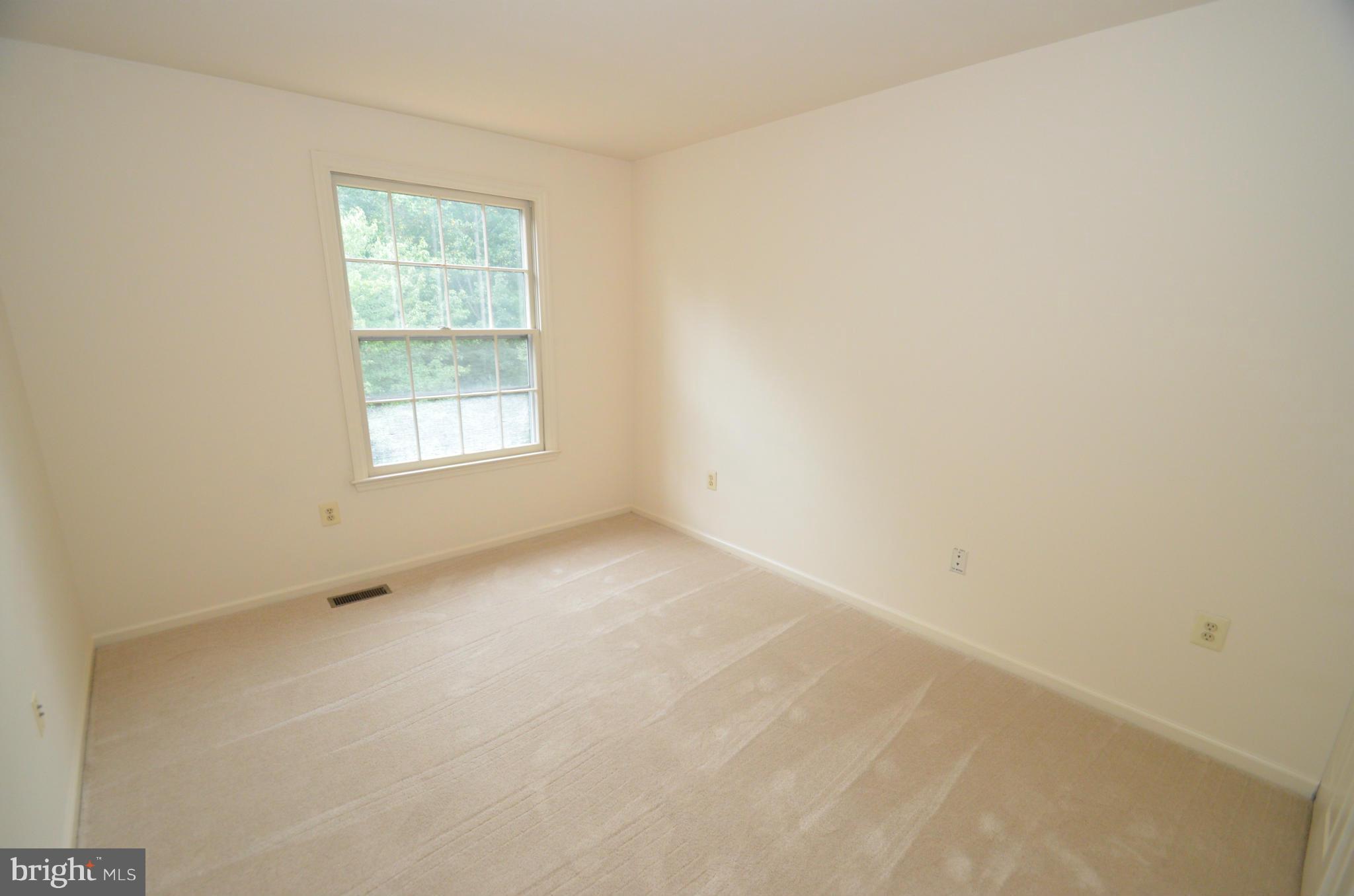 KINGSTOWNE - Residential Lease