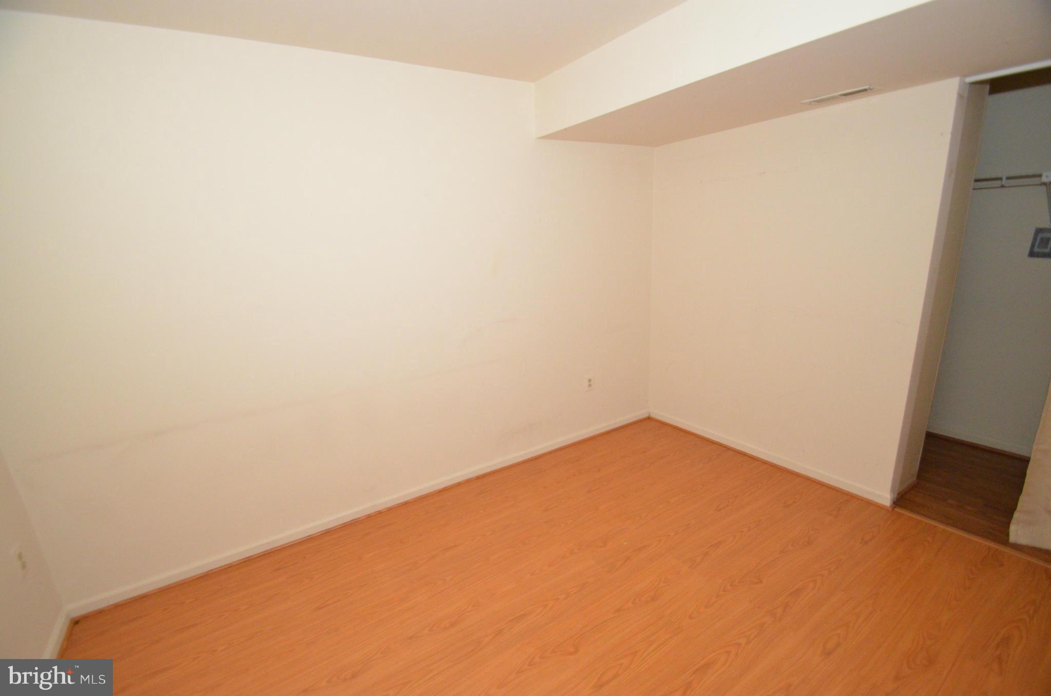 KINGSTOWNE - Residential Lease