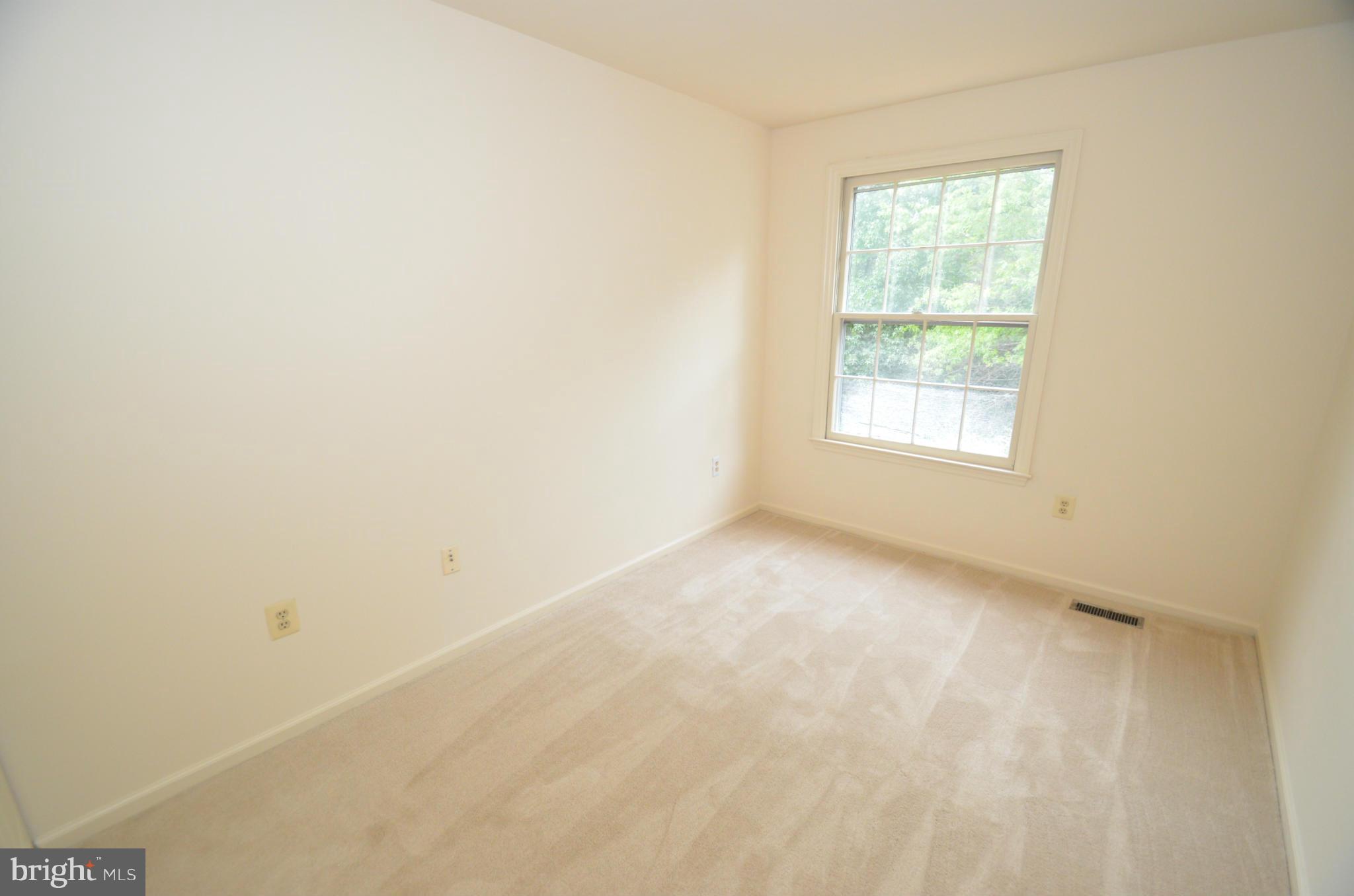 KINGSTOWNE - Residential Lease