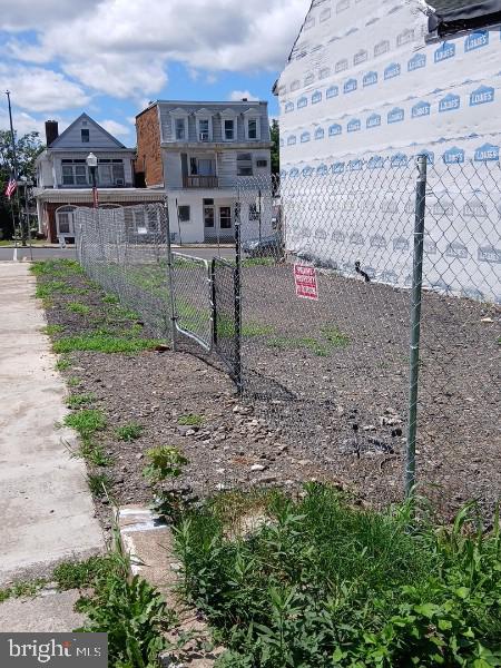 249 S OAK STREET 251