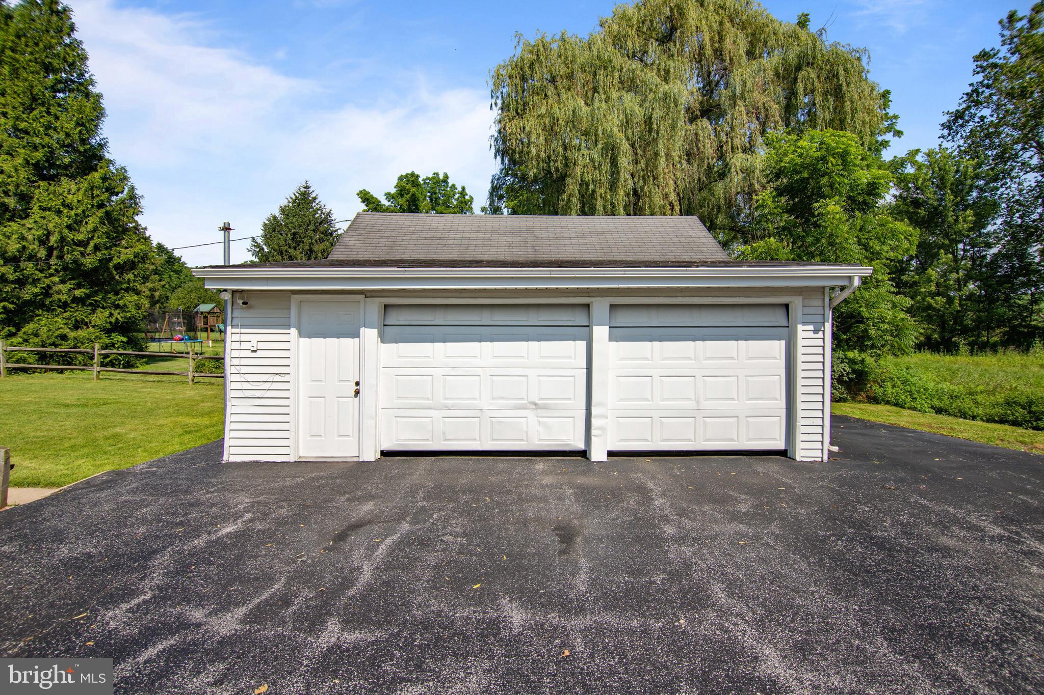 1581 GARMAN DRIVE