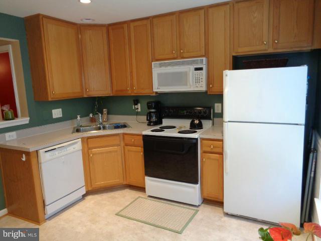 TRAILSIDE - Residential