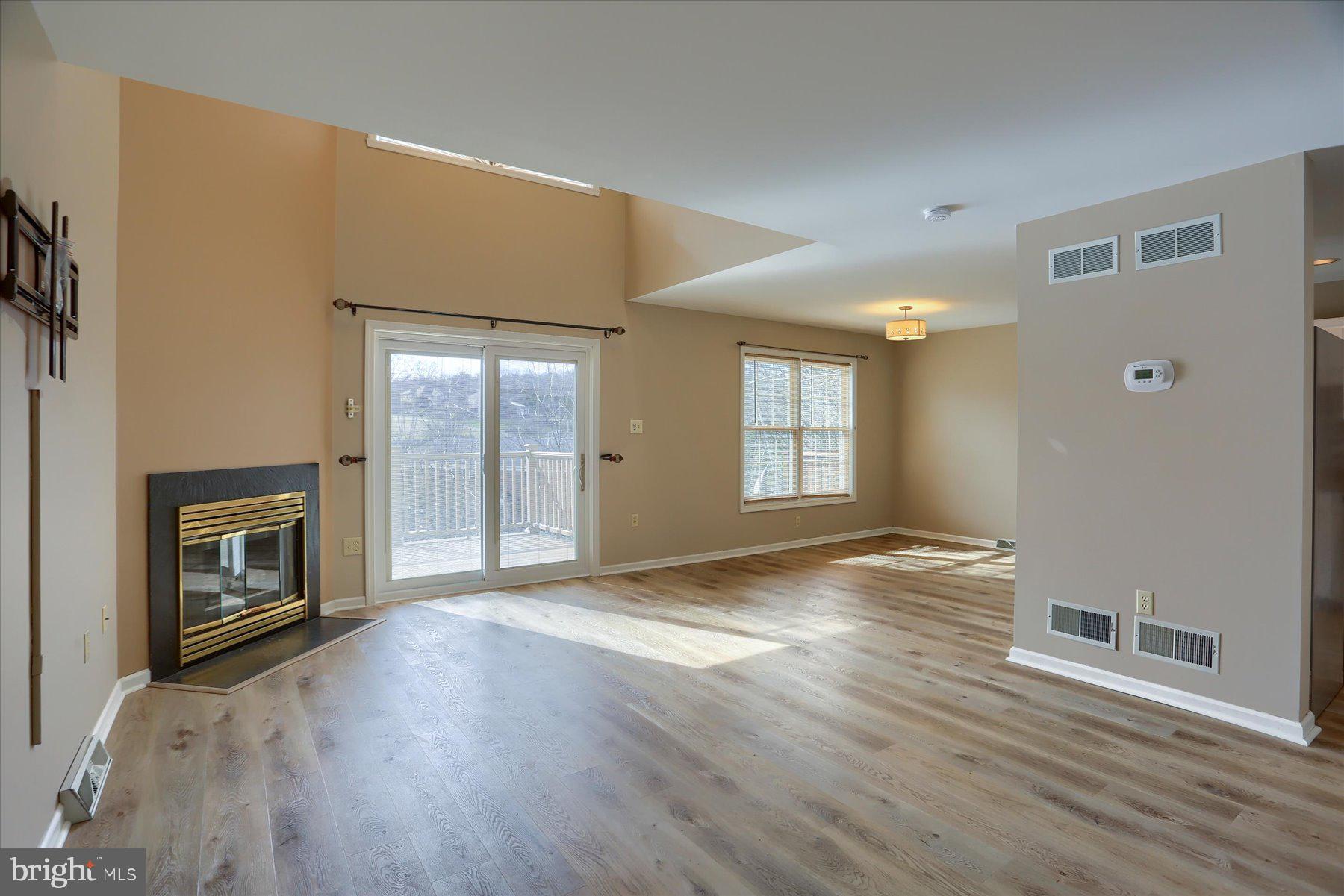 AVALONG PLACE - Residential