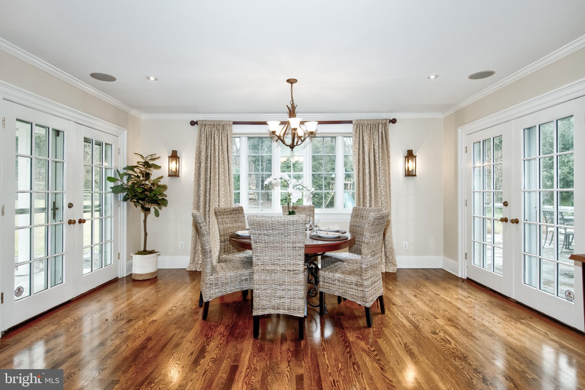 SOUTH WAYNE - Residential