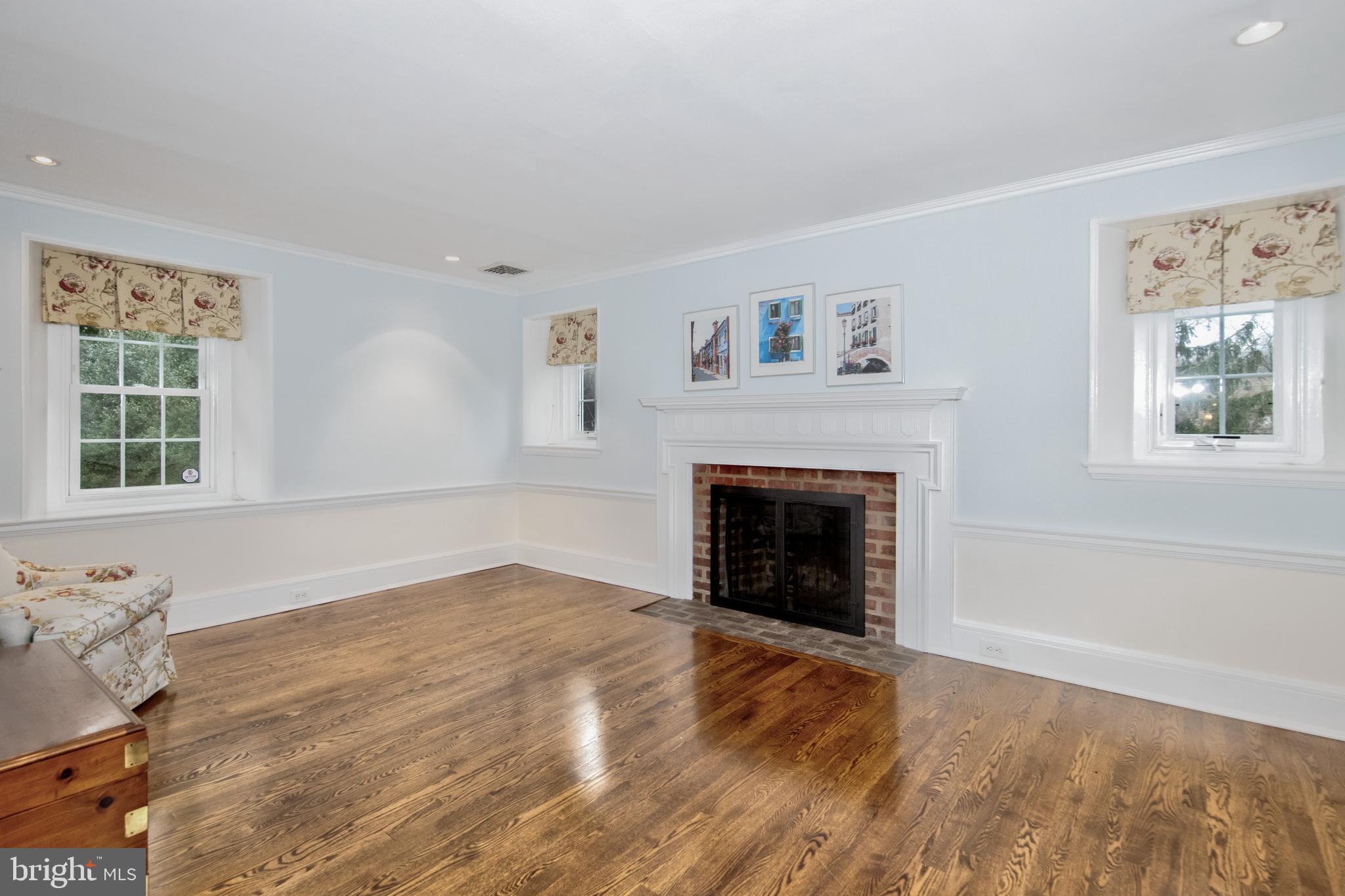 SOUTH WAYNE - Residential