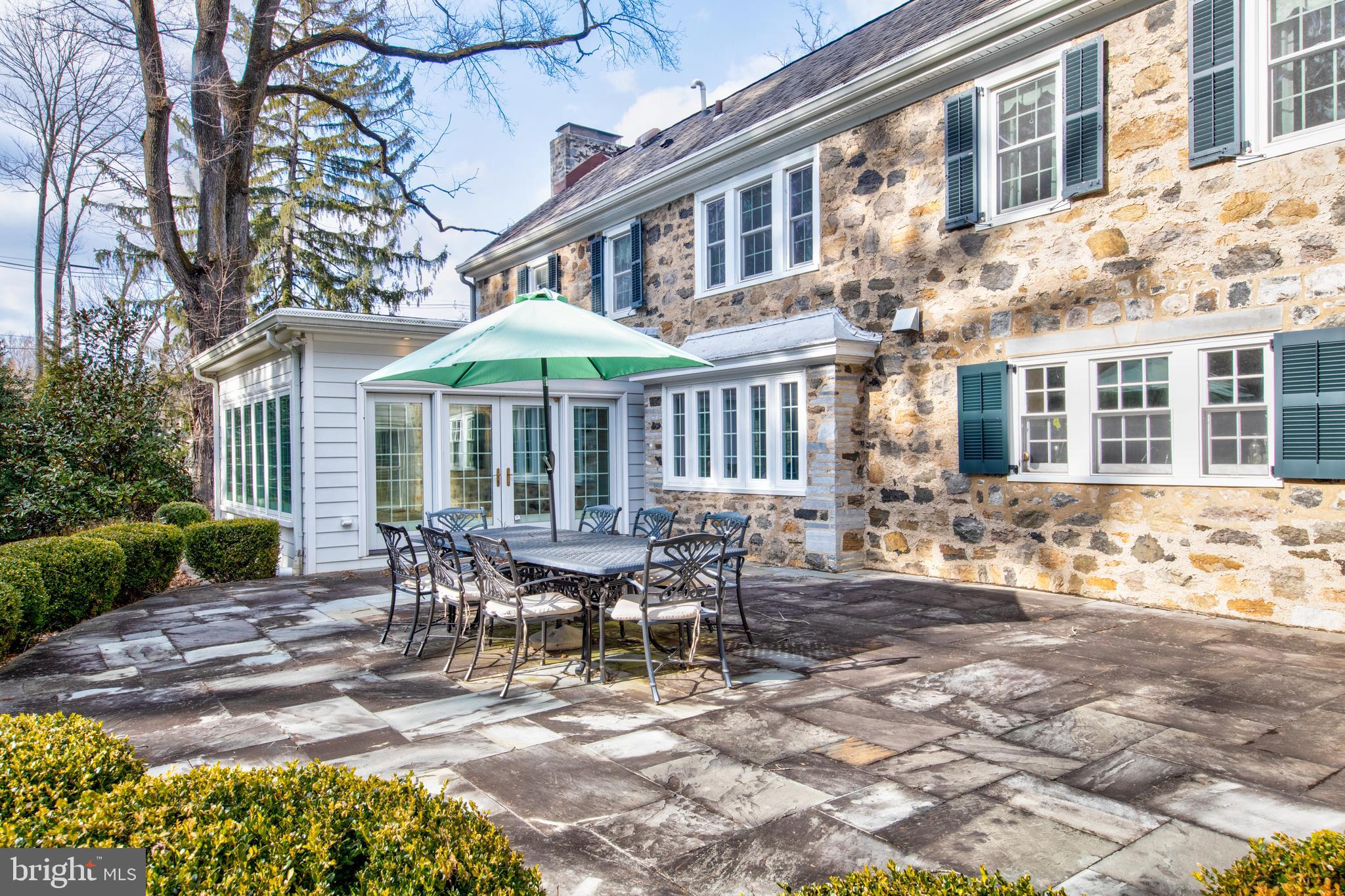 SOUTH WAYNE - Residential