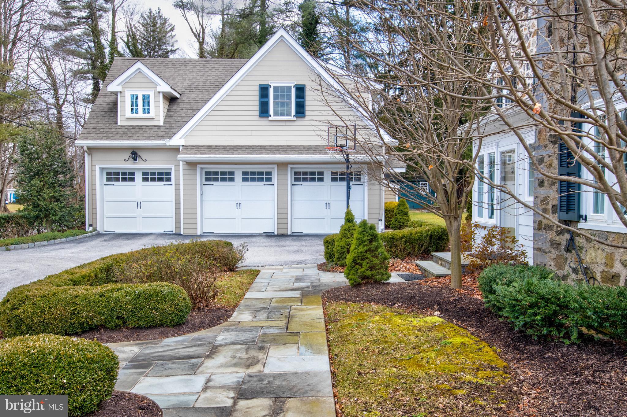 SOUTH WAYNE - Residential