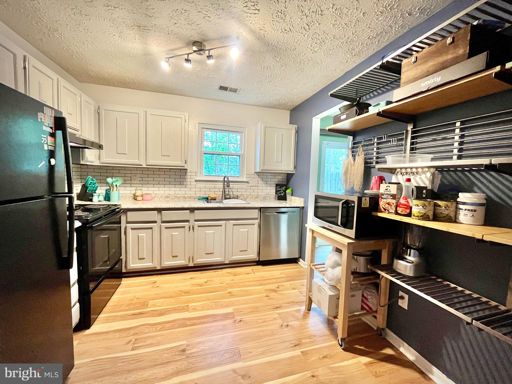 LANCASTER - Residential