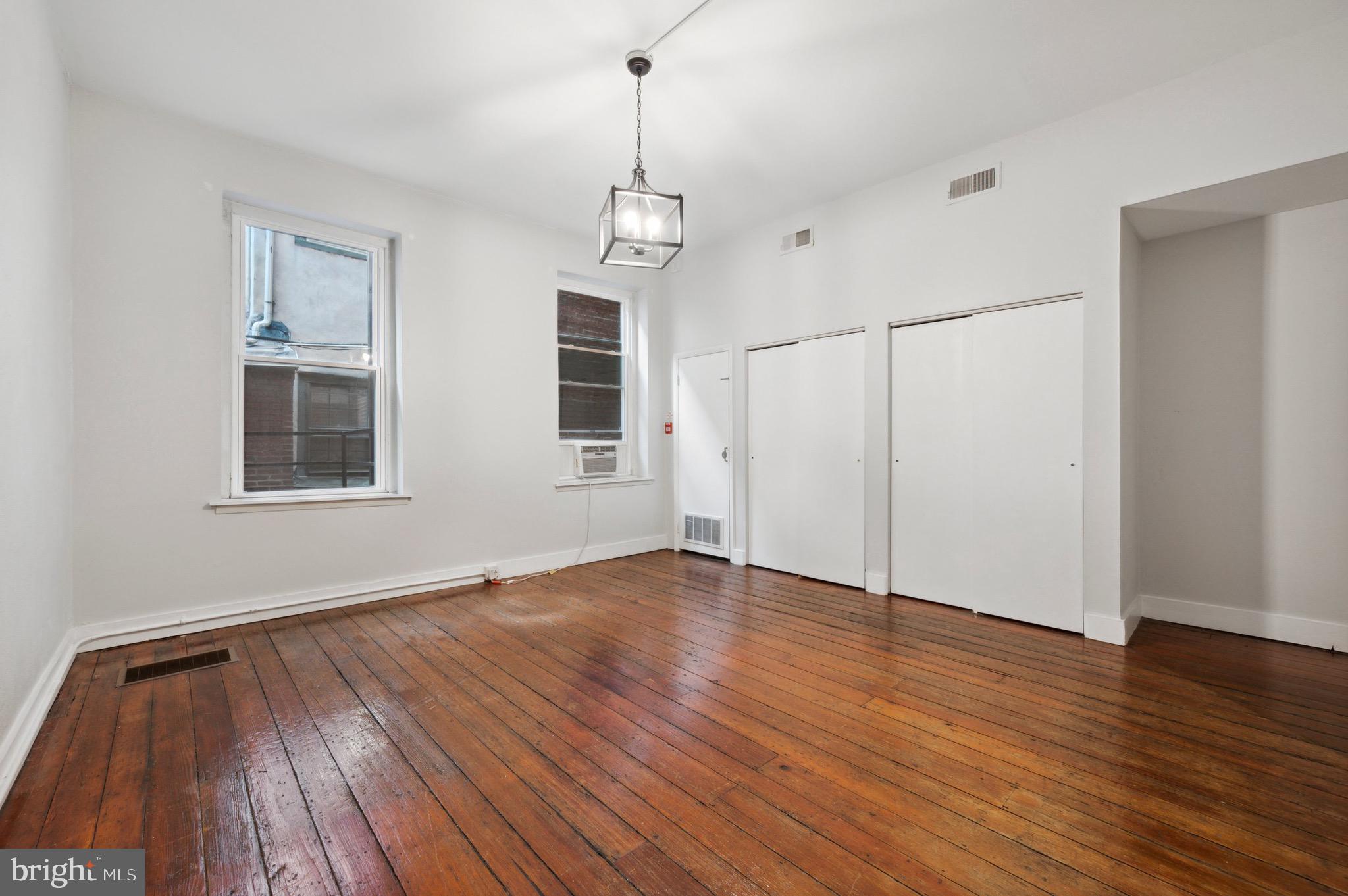 OLD CITY - Residential Lease
