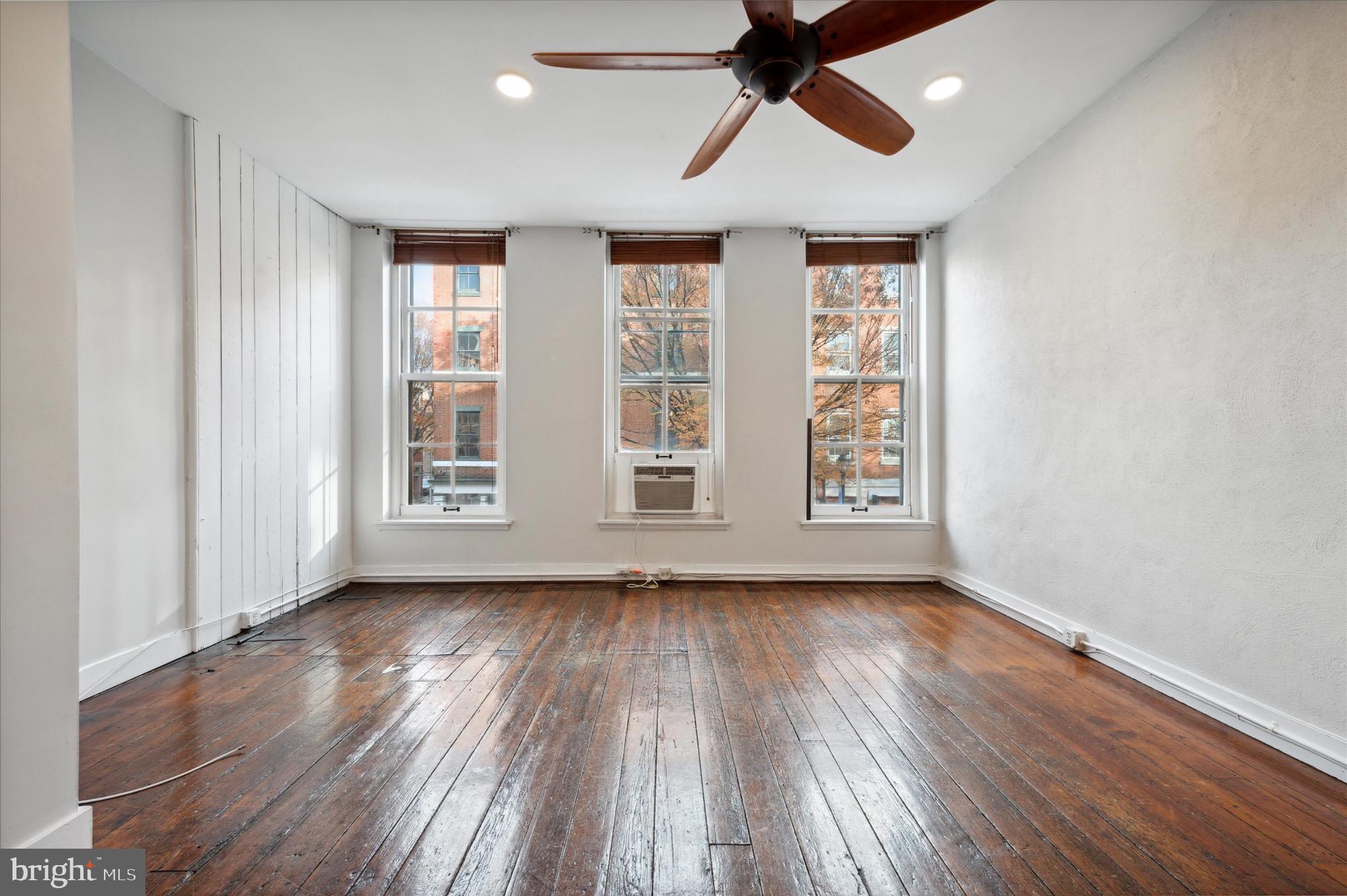 OLD CITY - Residential Lease