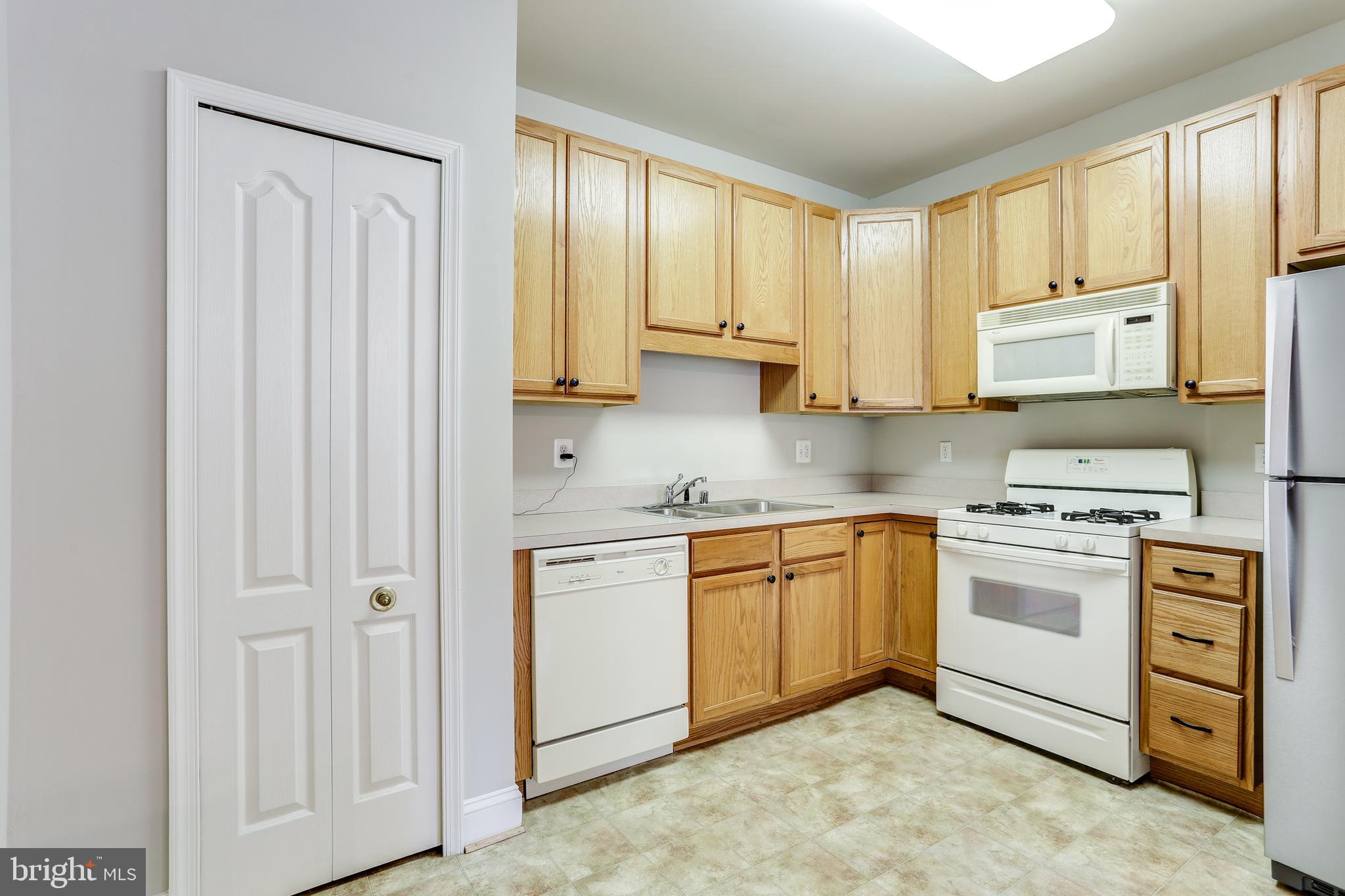 WAVERLY WOODS - Residential Lease