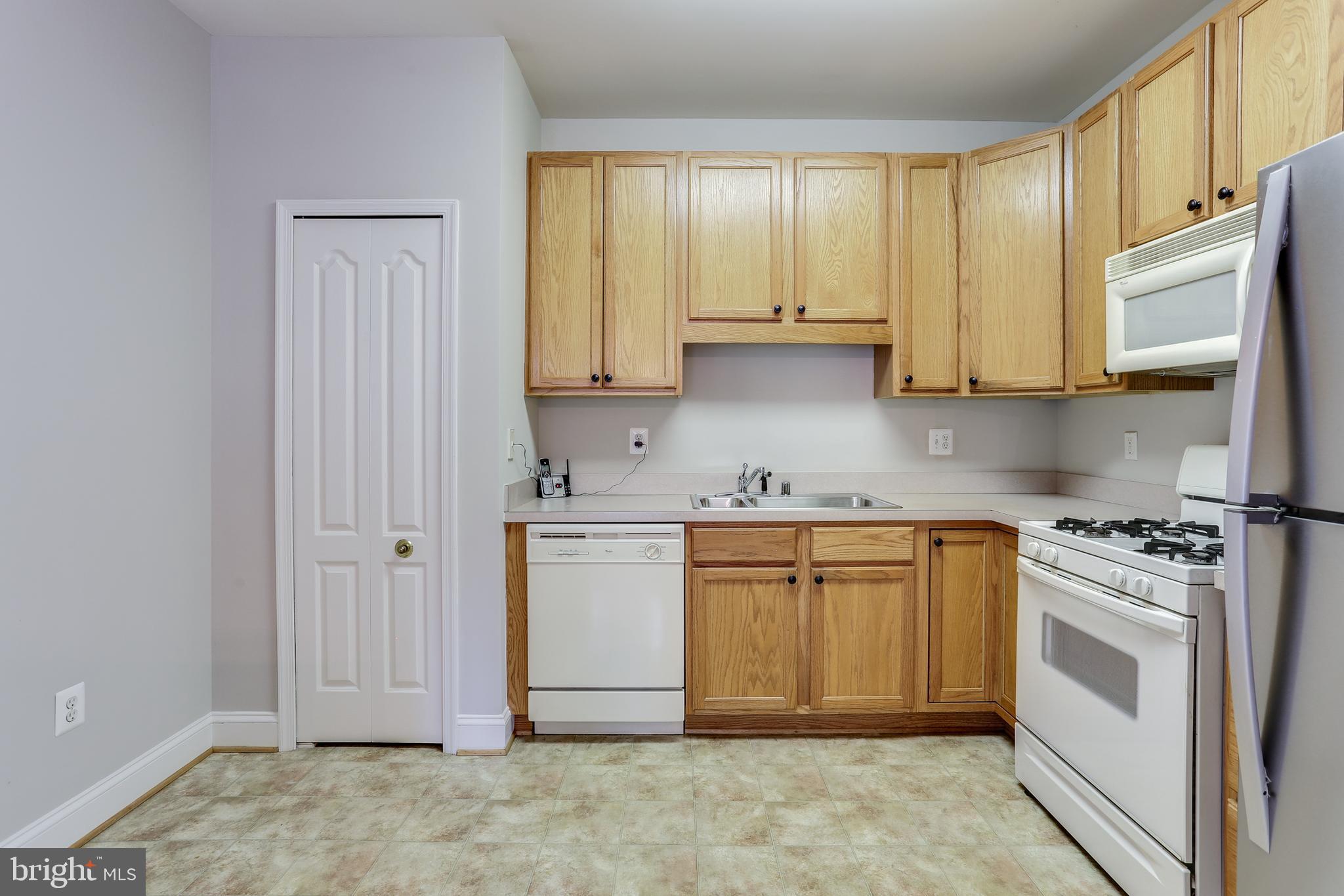 WAVERLY WOODS - Residential Lease