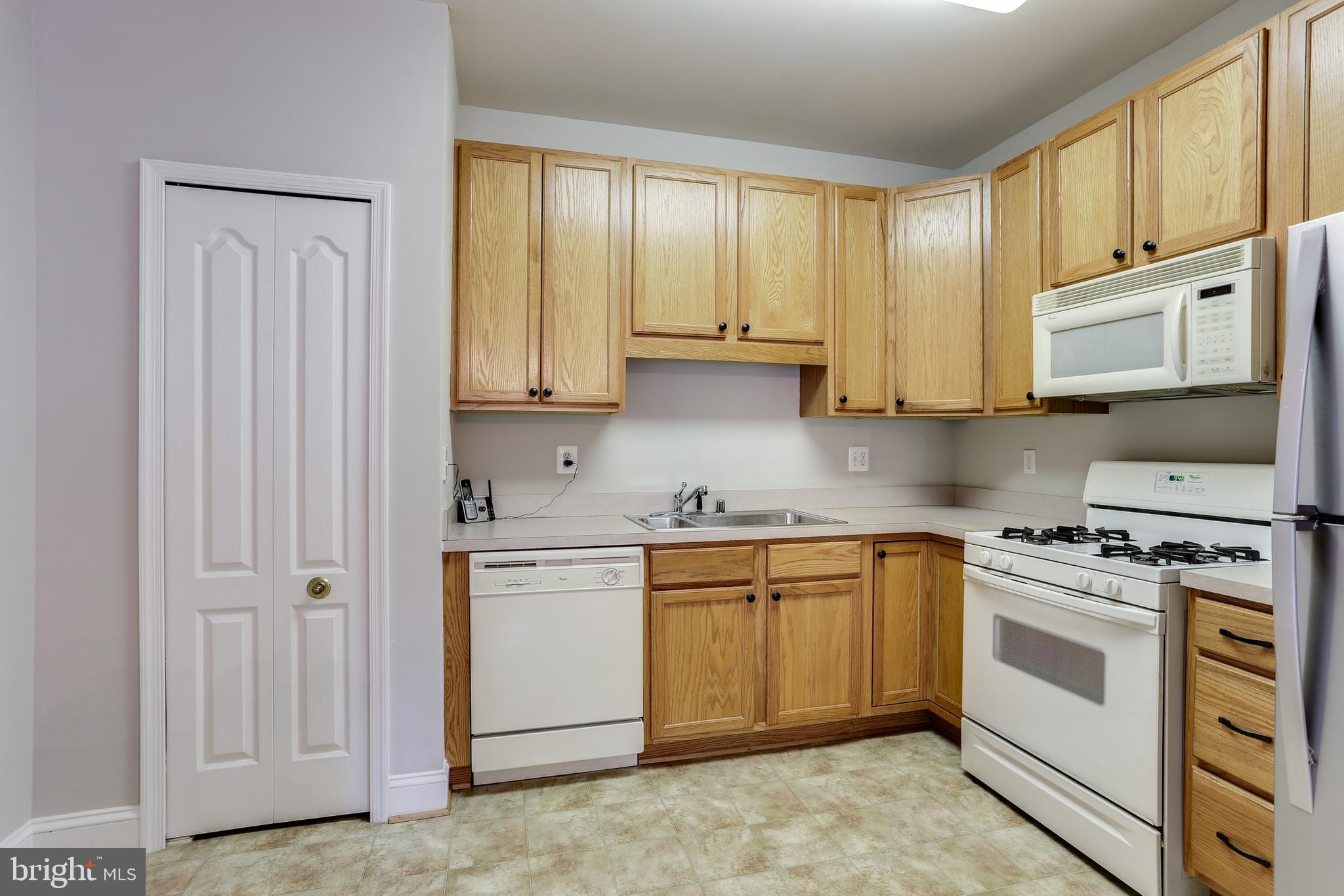 WAVERLY WOODS - Residential Lease