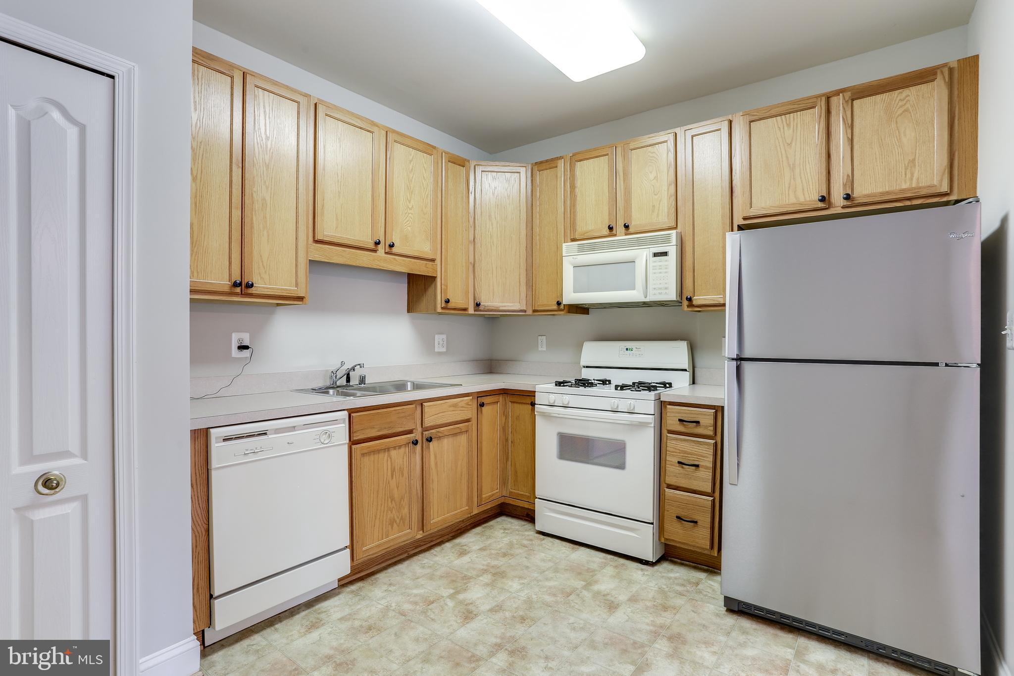 WAVERLY WOODS - Residential Lease