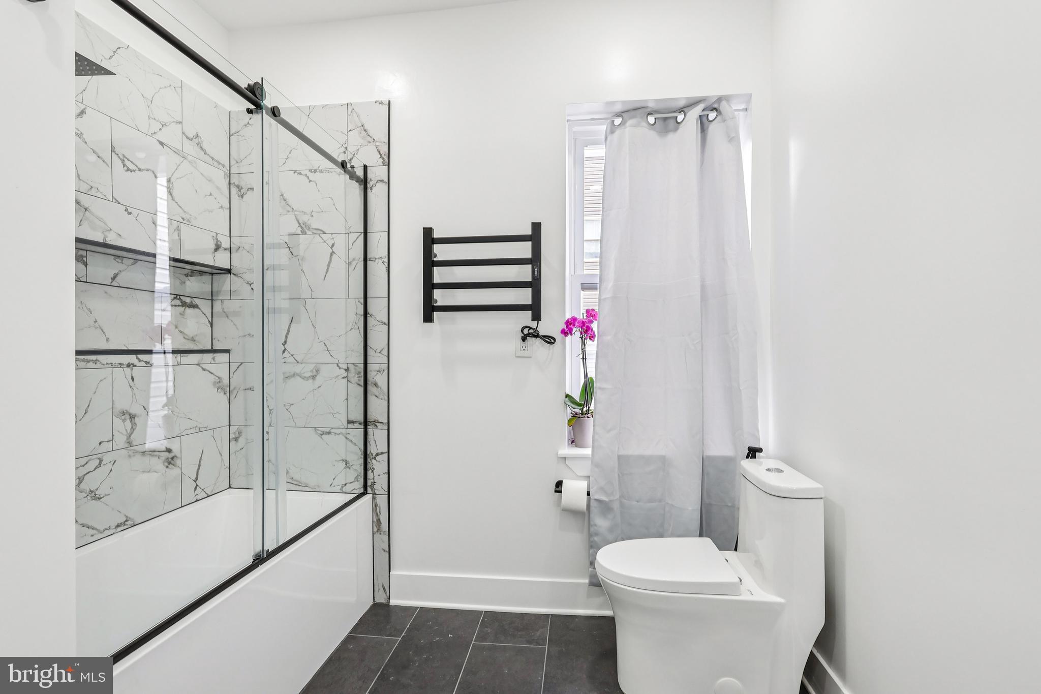 NORRIS SQUARE - Residential