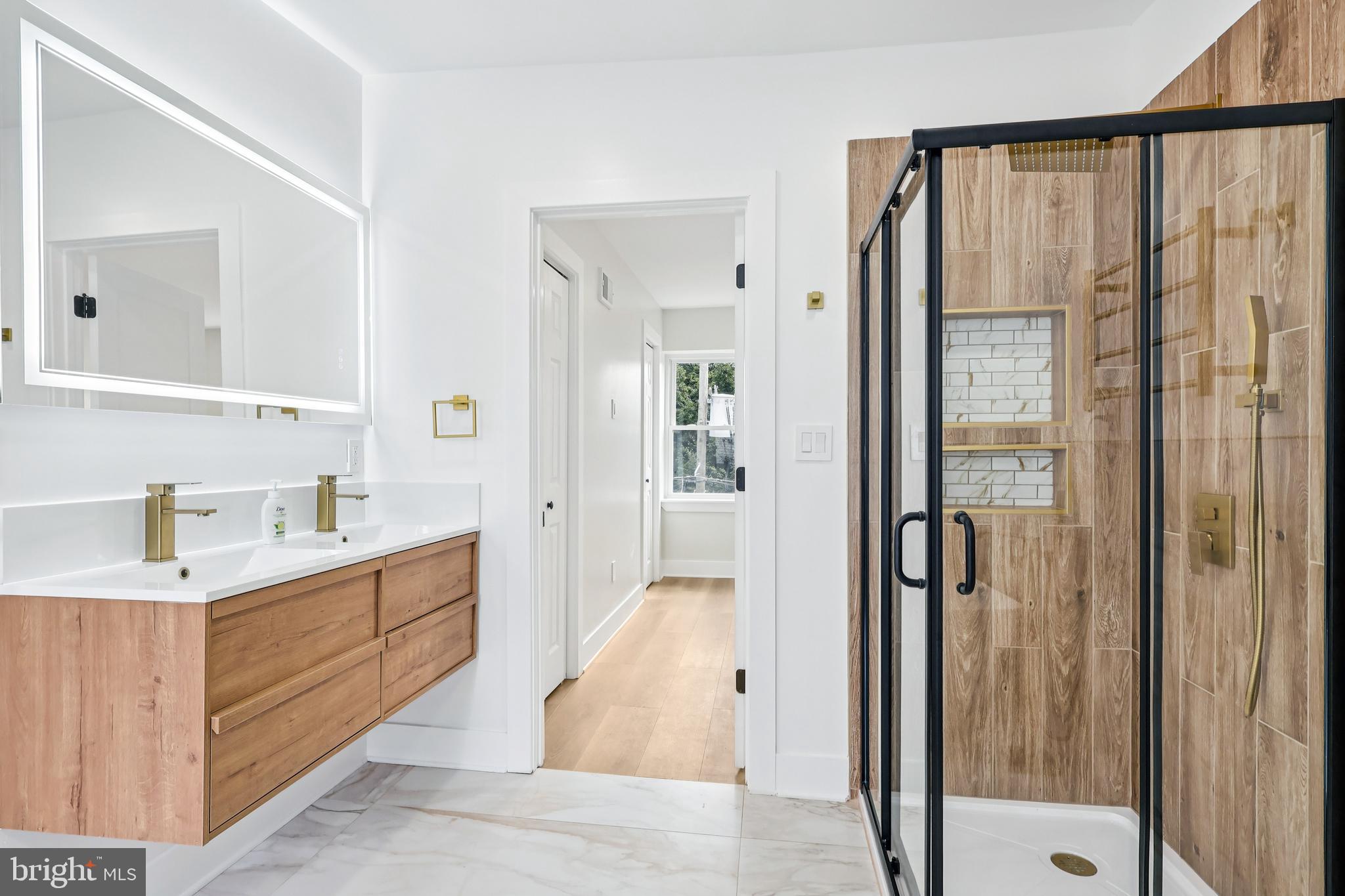 NORRIS SQUARE - Residential