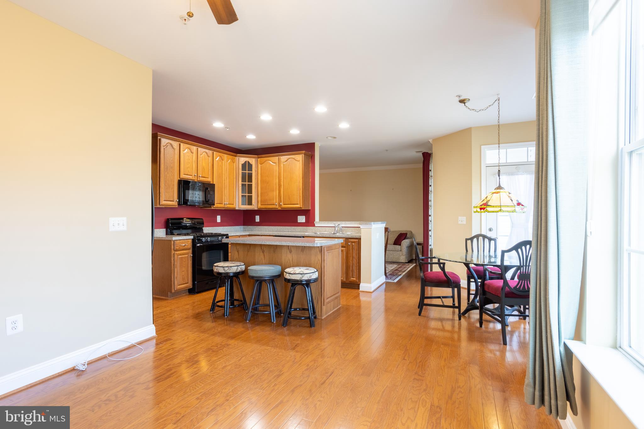 EMERALD HILLS - Residential