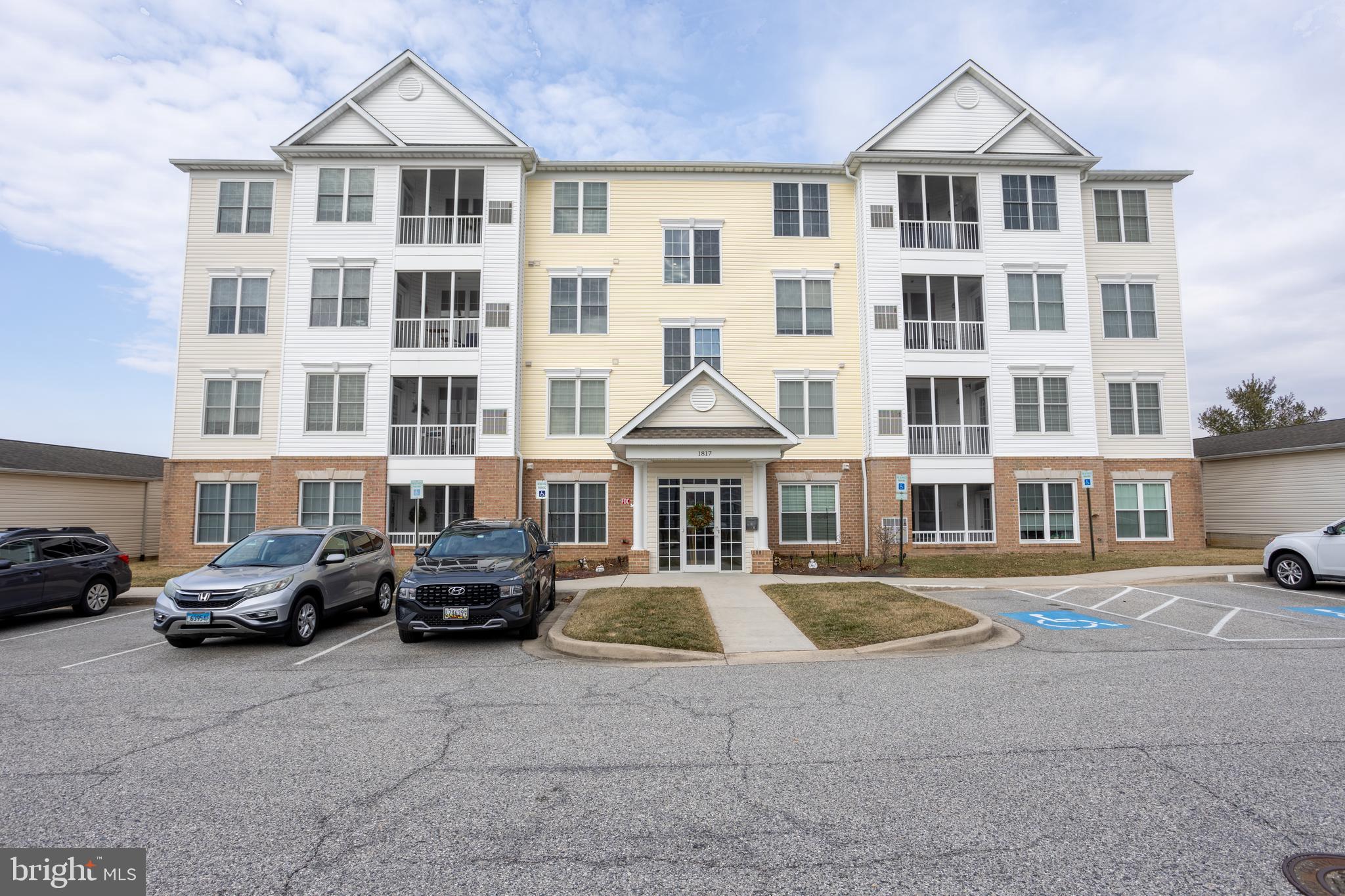 EMERALD HILLS - Residential