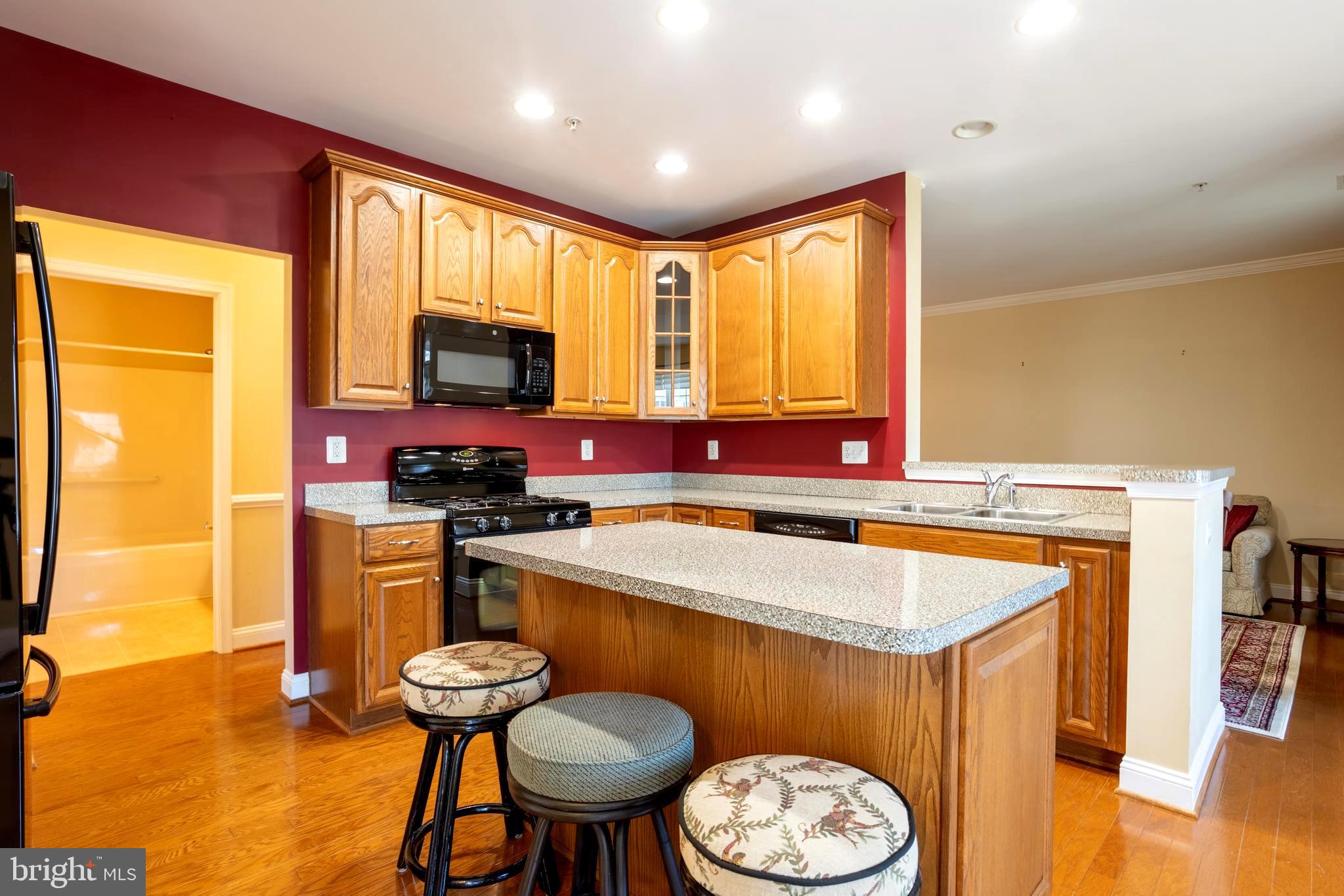 EMERALD HILLS - Residential