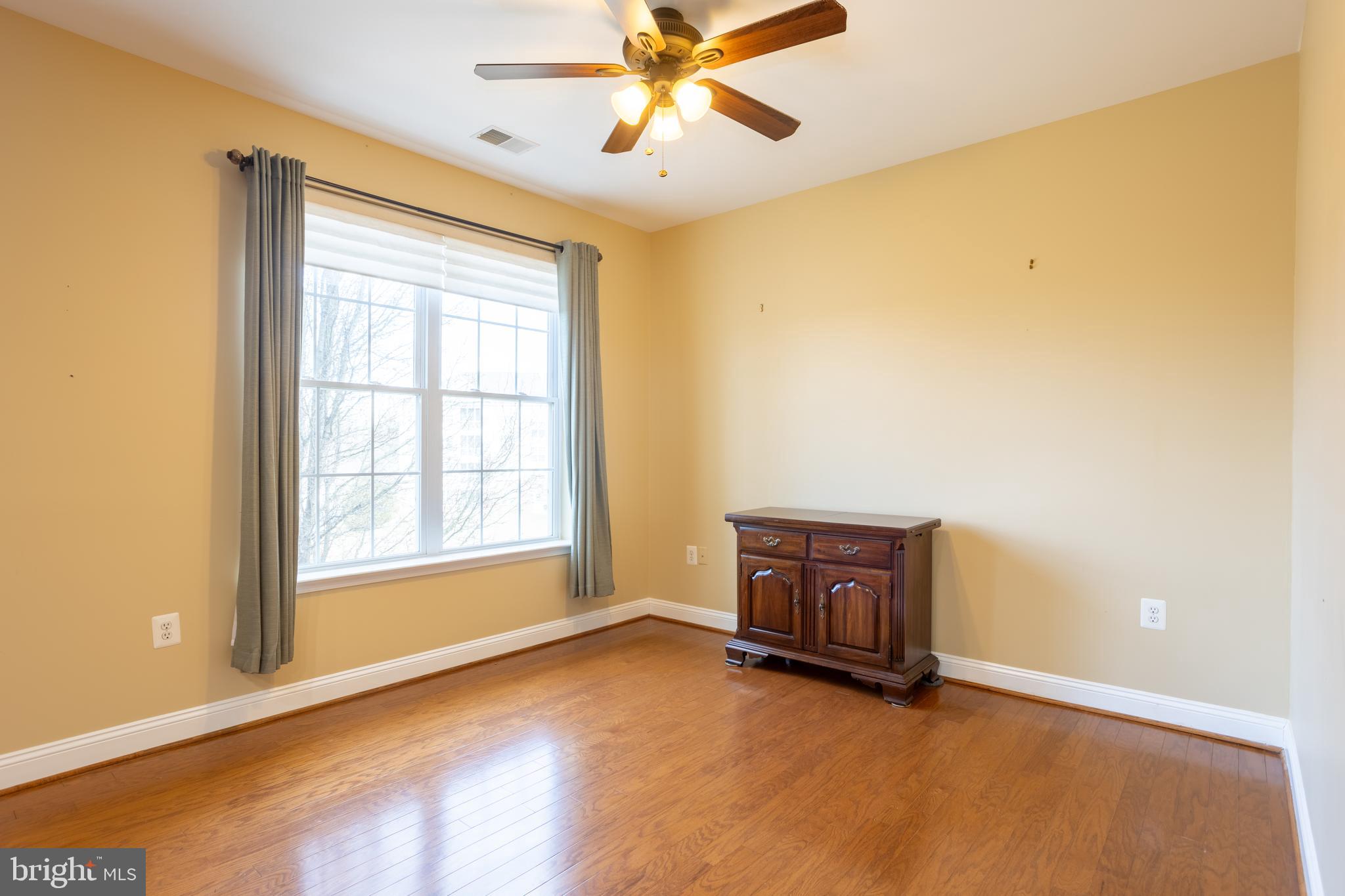 EMERALD HILLS - Residential