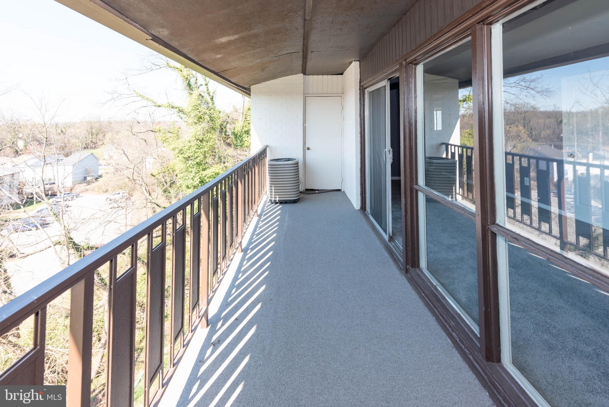 HUNTCREST CONDOMINIUM - Residential