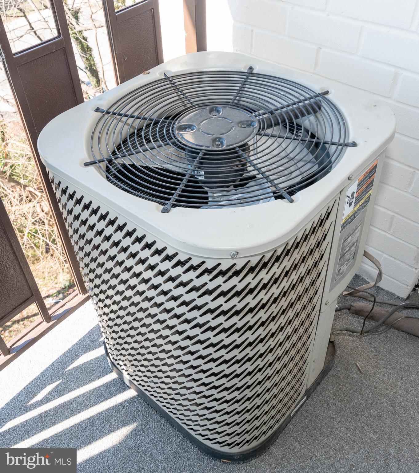 HUNTCREST CONDOMINIUM - Residential