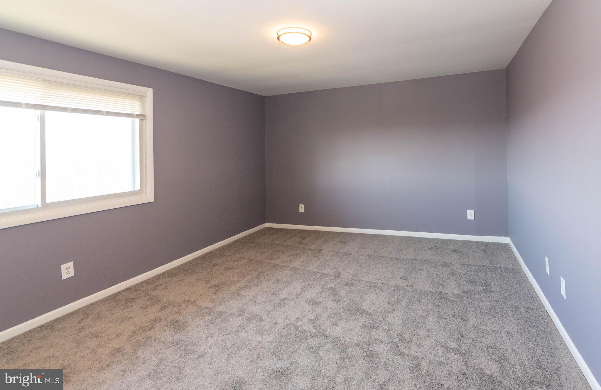 HUNTCREST CONDOMINIUM - Residential