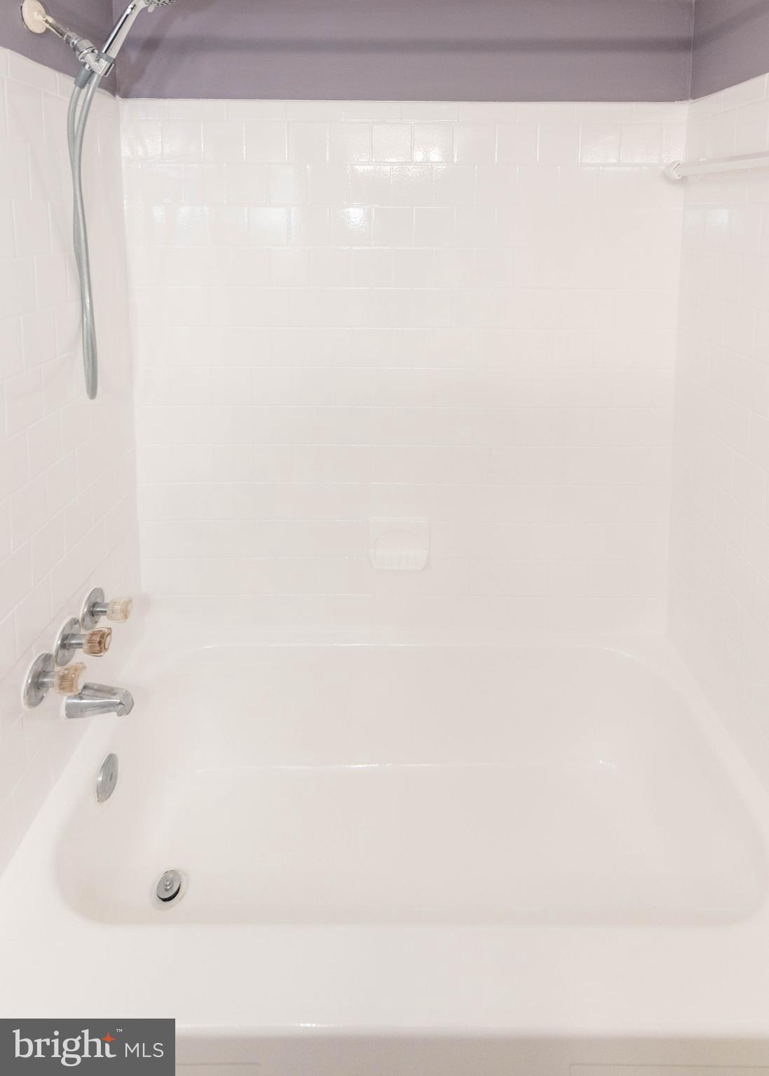 HUNTCREST CONDOMINIUM - Residential