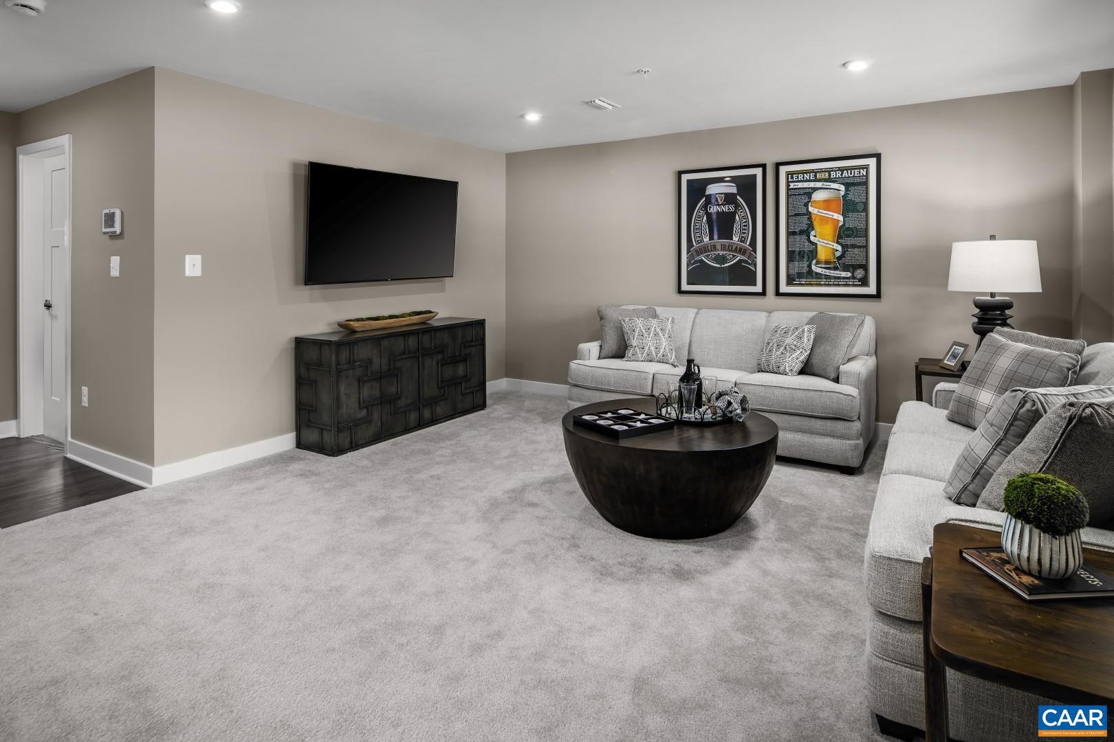 MYERS CORNER - Residential