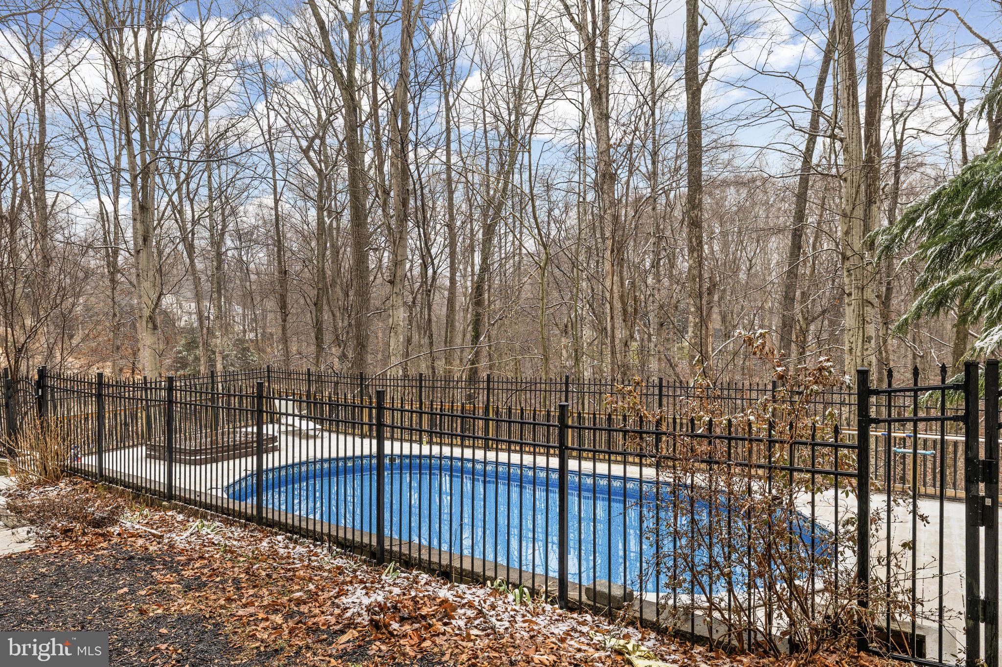 CAMELOT-BROOK HAVEN - Residential