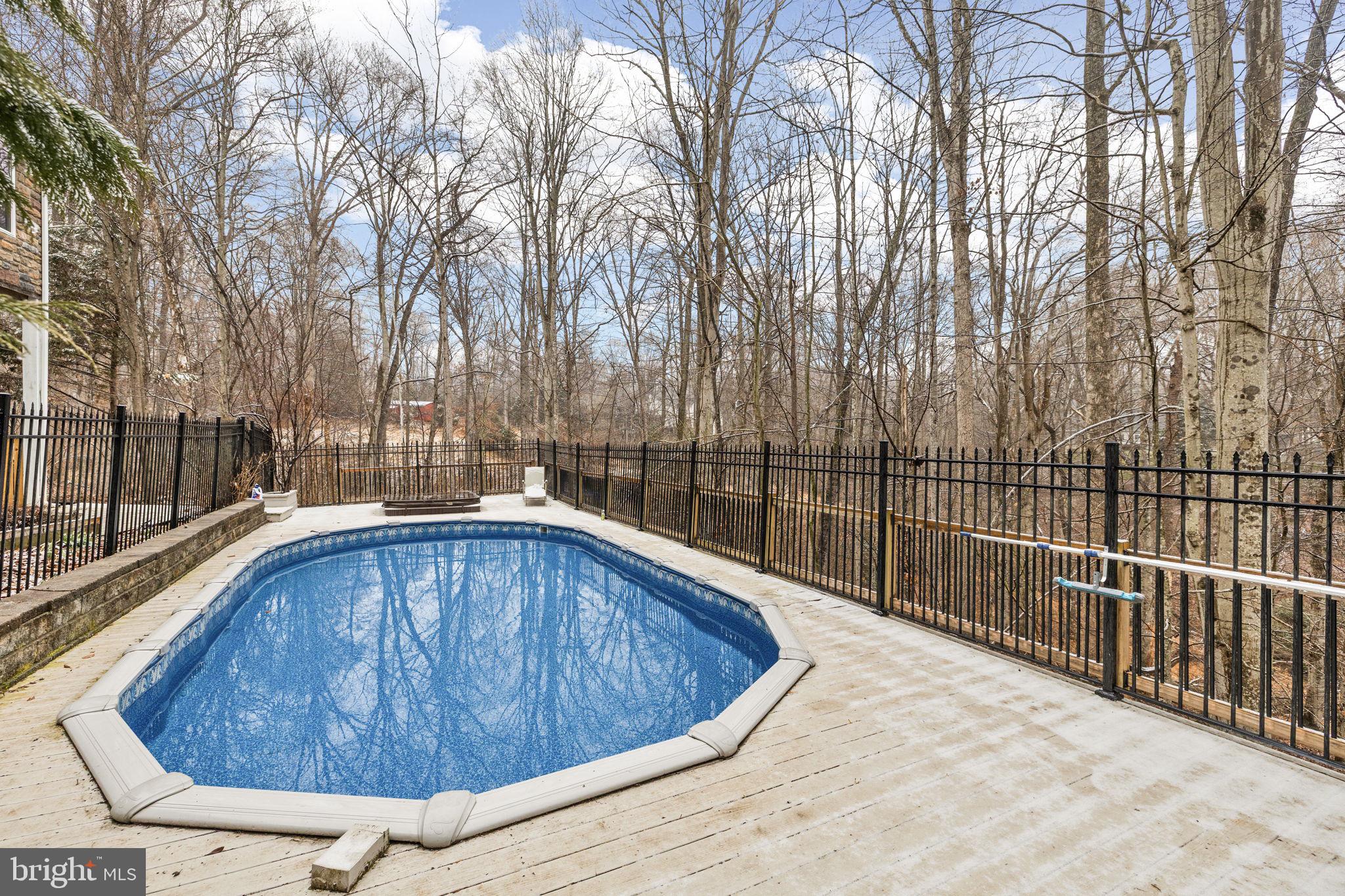 CAMELOT-BROOK HAVEN - Residential