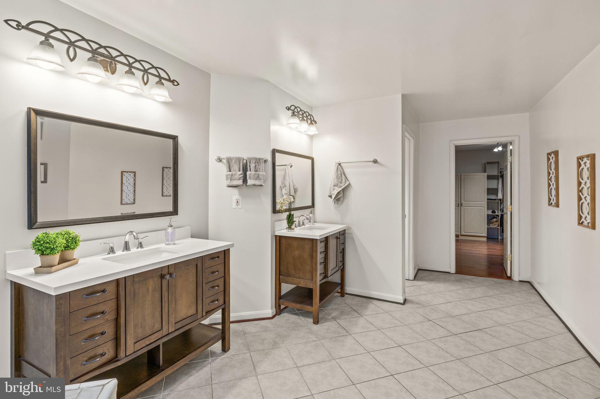 CAMELOT-BROOK HAVEN - Residential