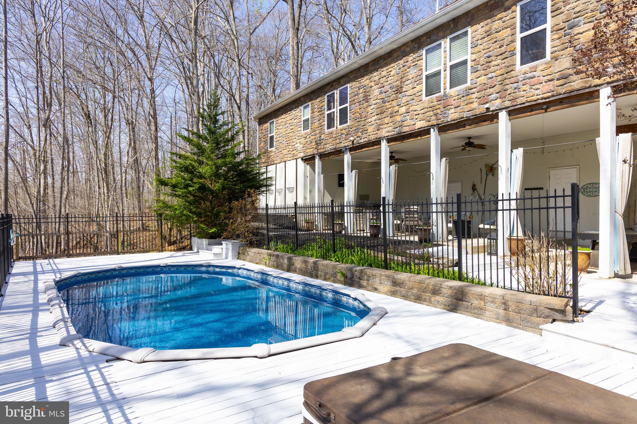 CAMELOT-BROOK HAVEN - Residential