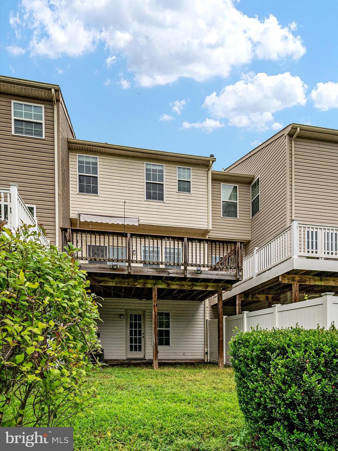 TANYARD SPRINGS - Residential Lease