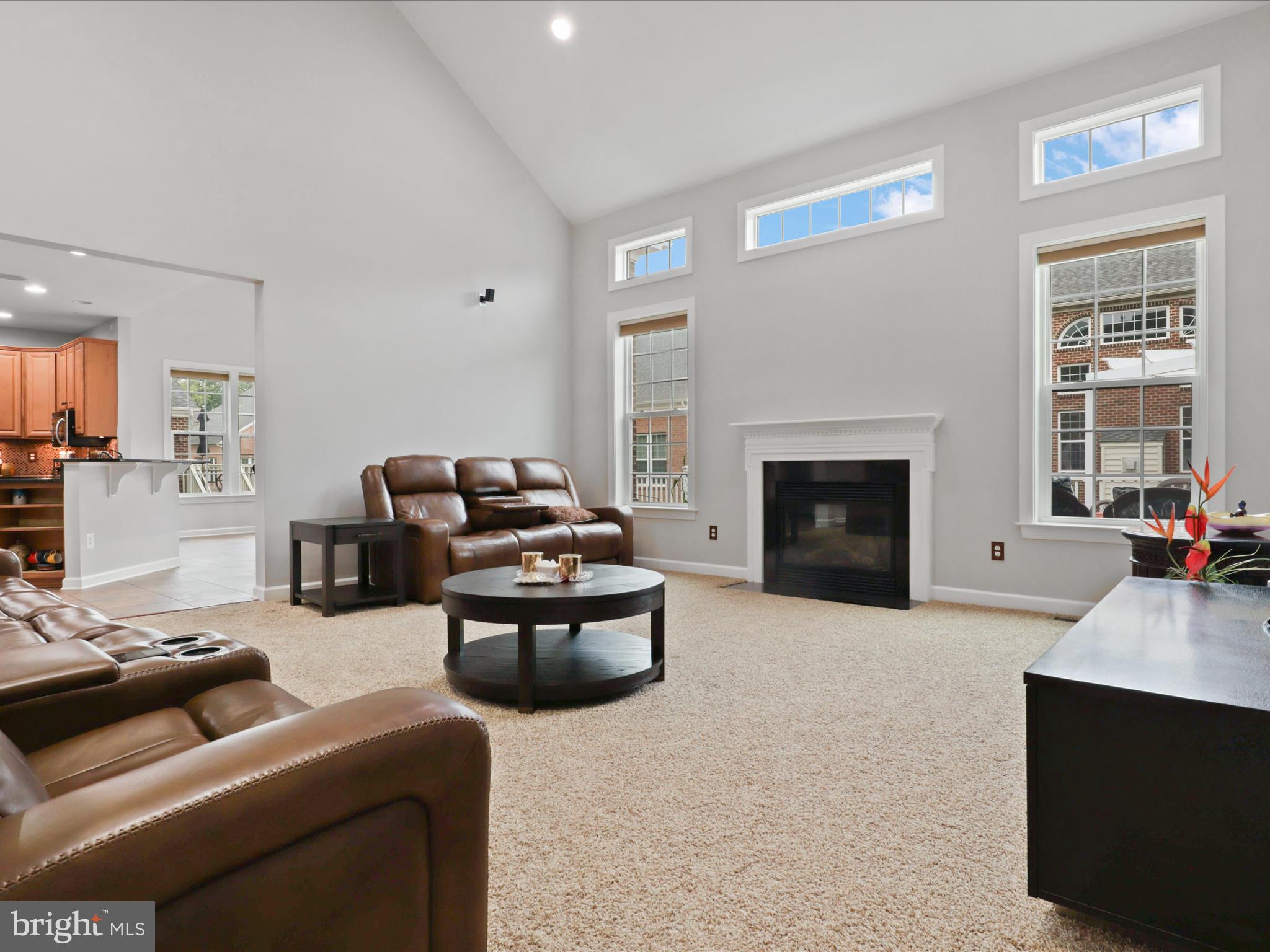 KENSINGTON MANOR - Residential