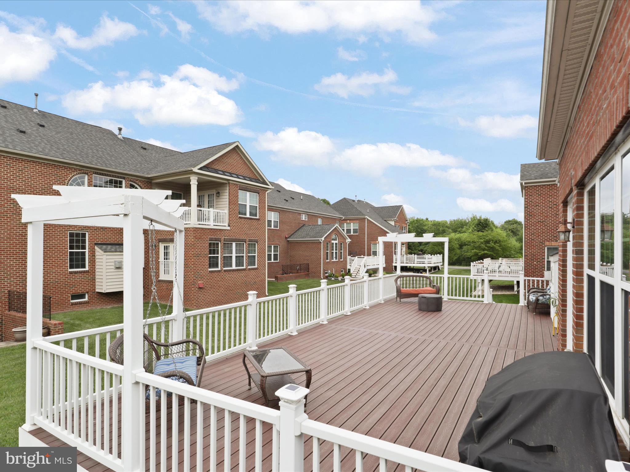 KENSINGTON MANOR - Residential