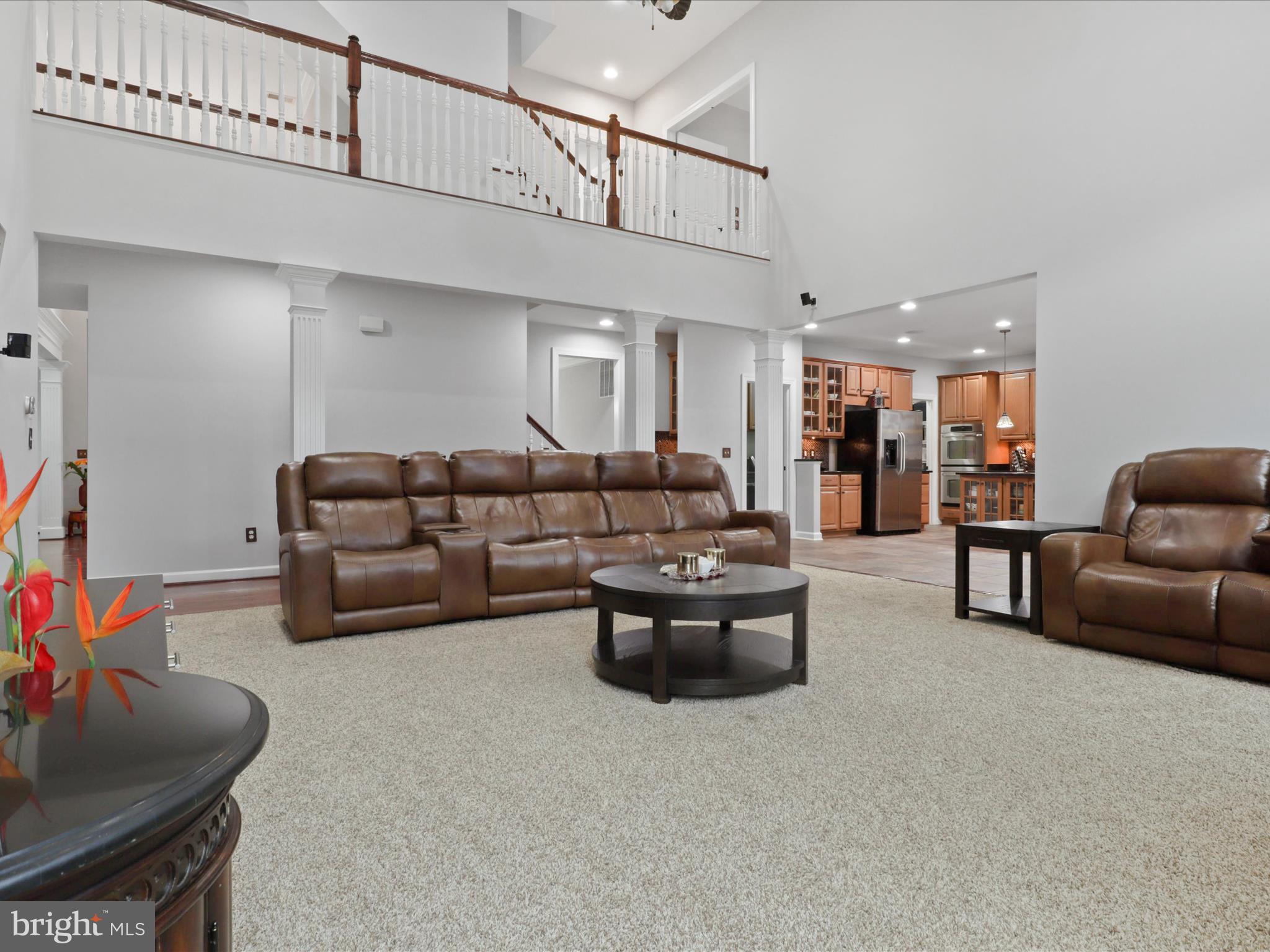 KENSINGTON MANOR - Residential