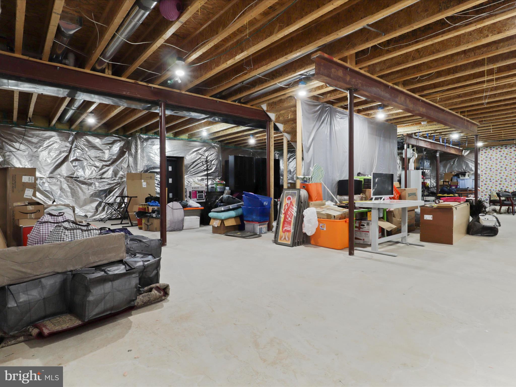 KENSINGTON MANOR - Residential