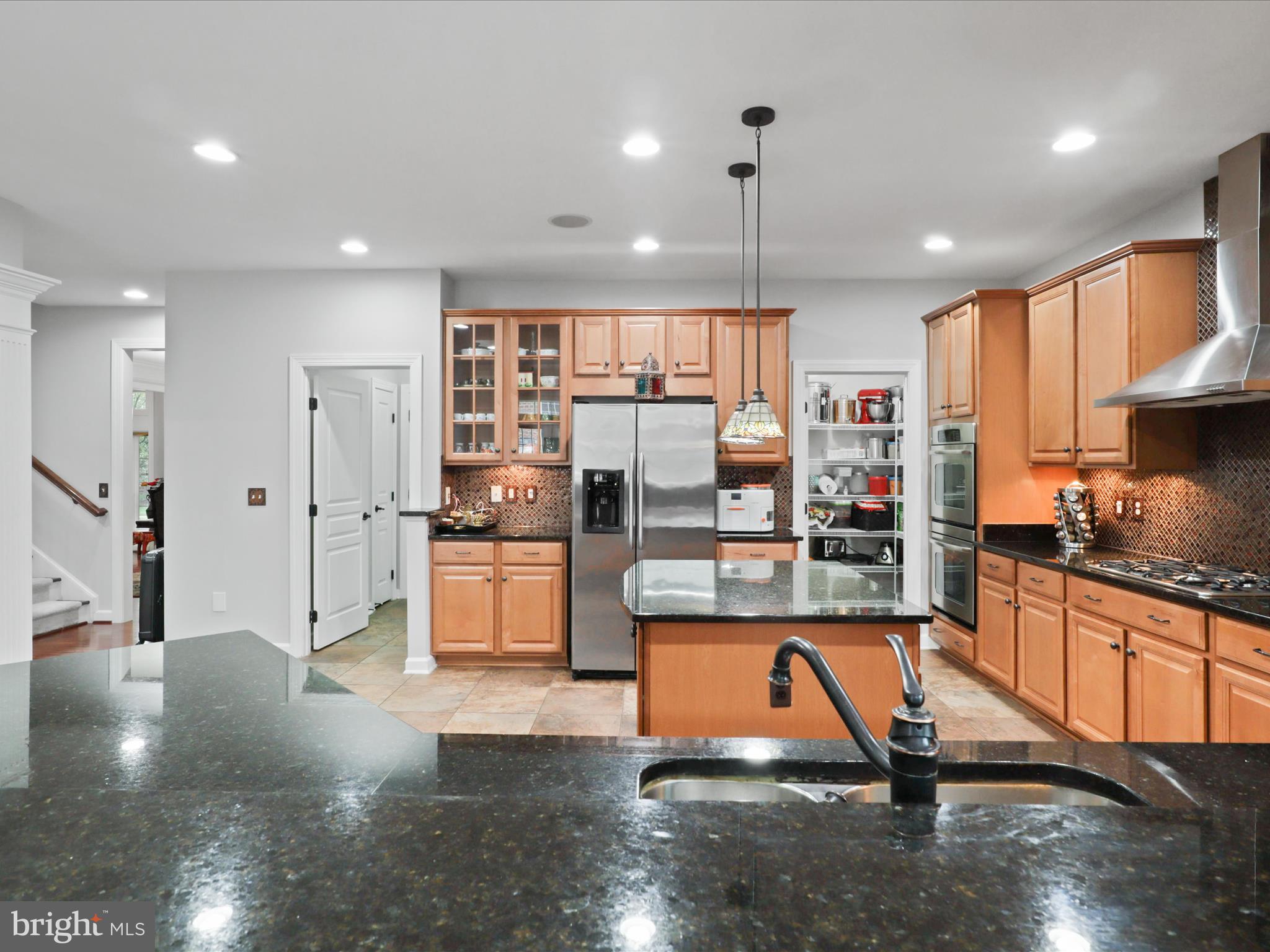 KENSINGTON MANOR - Residential