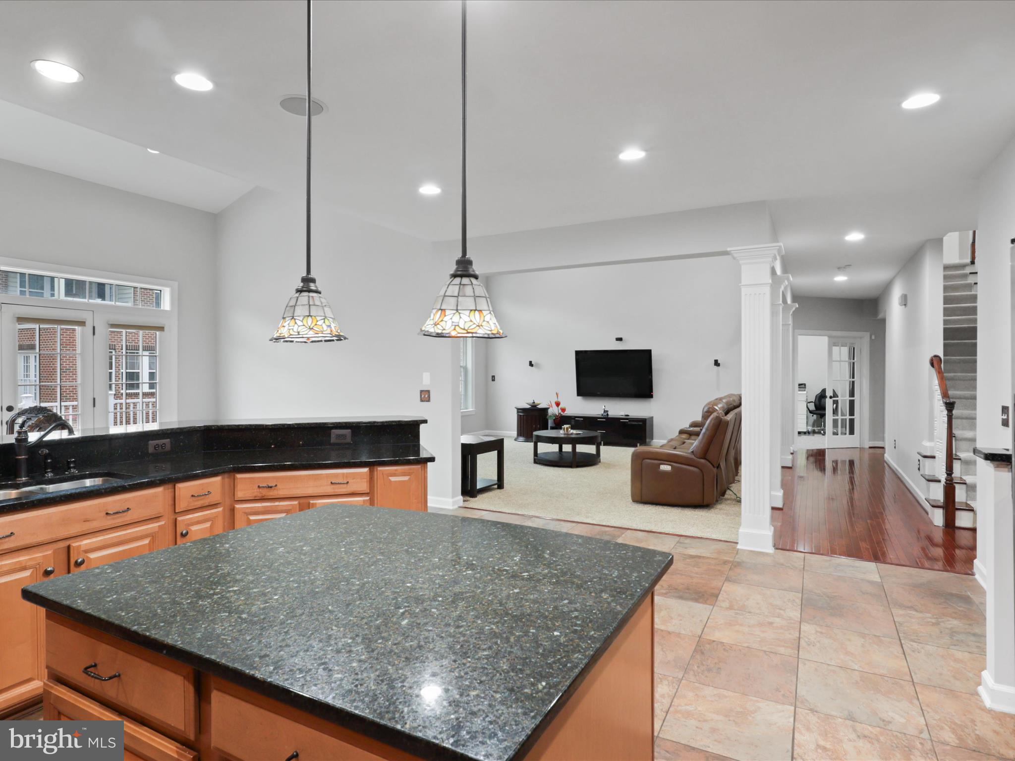 KENSINGTON MANOR - Residential