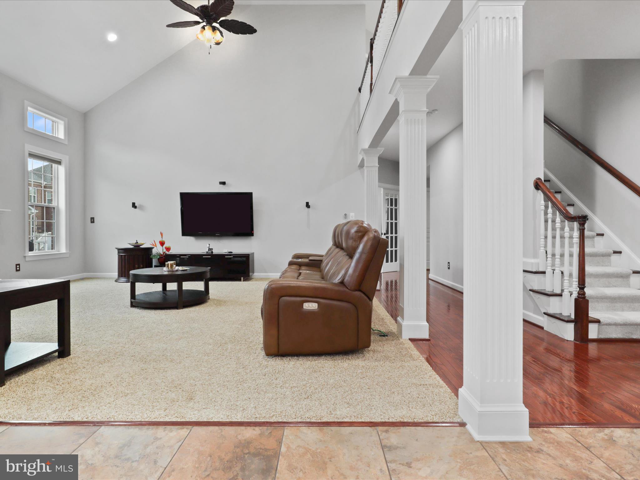 KENSINGTON MANOR - Residential