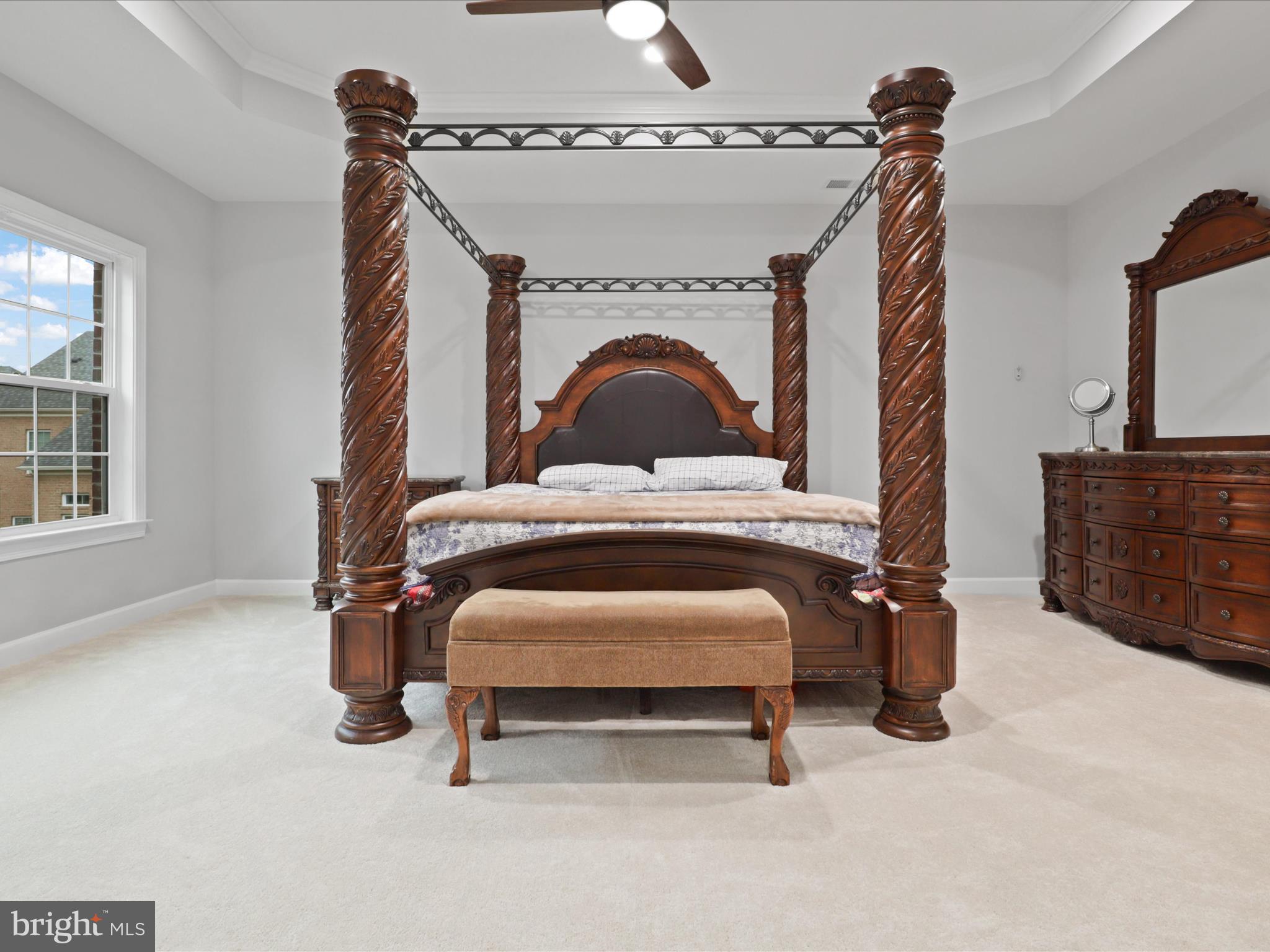 KENSINGTON MANOR - Residential