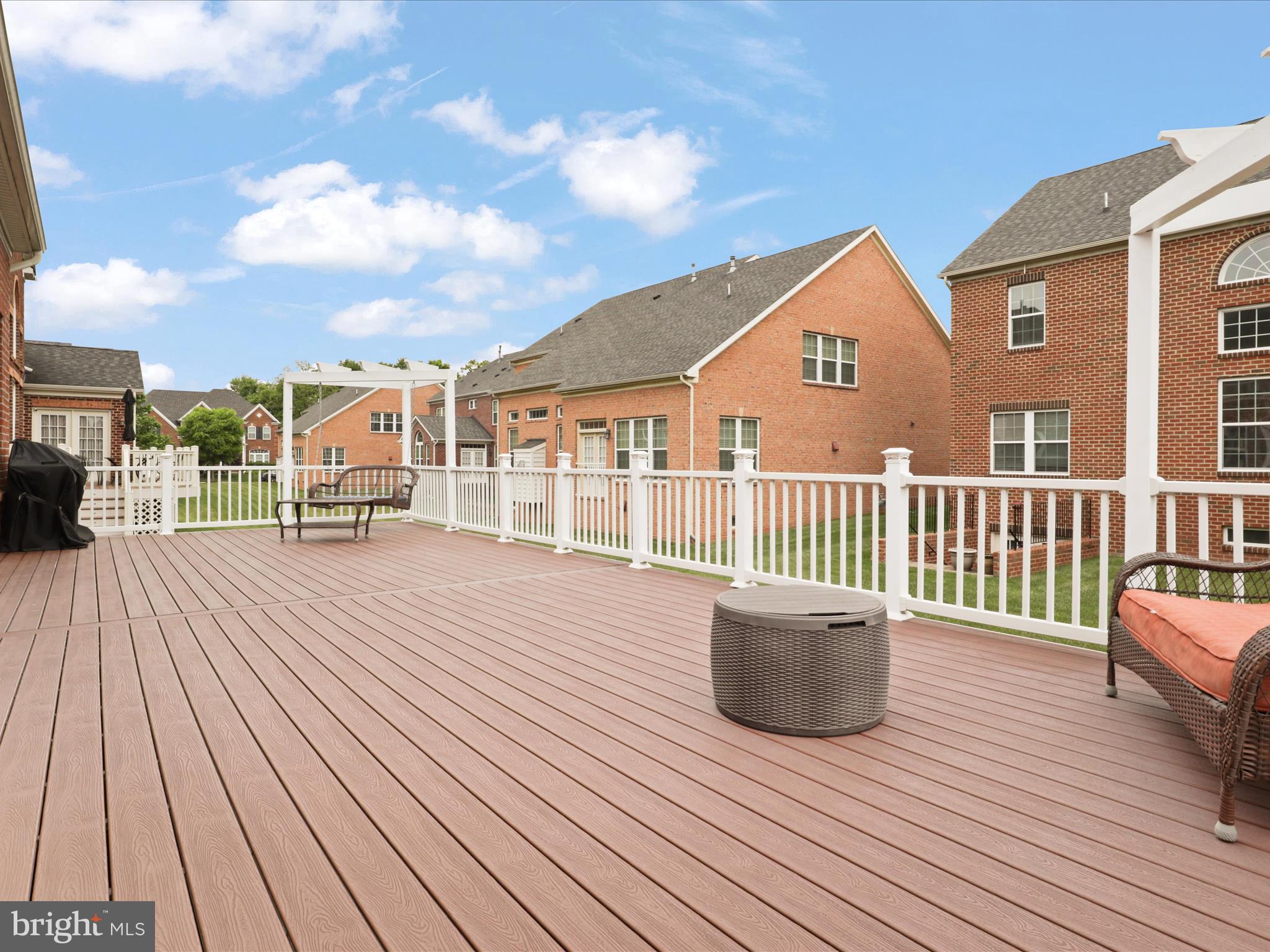 KENSINGTON MANOR - Residential