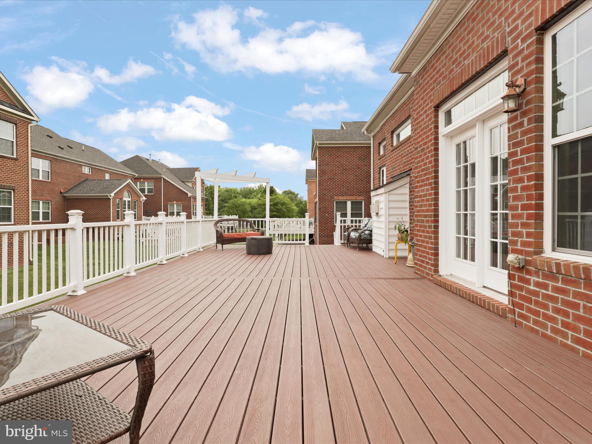 KENSINGTON MANOR - Residential