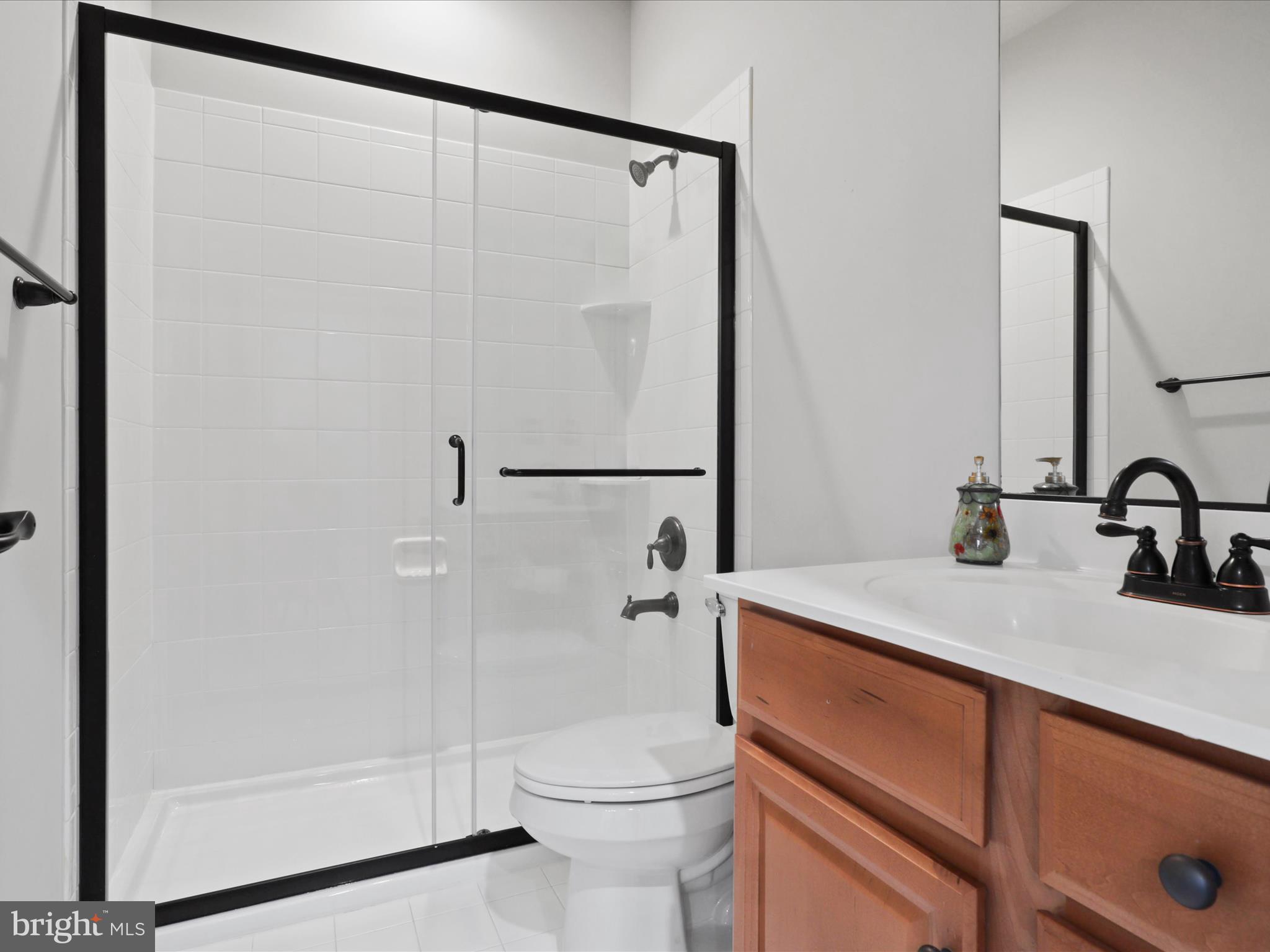 KENSINGTON MANOR - Residential